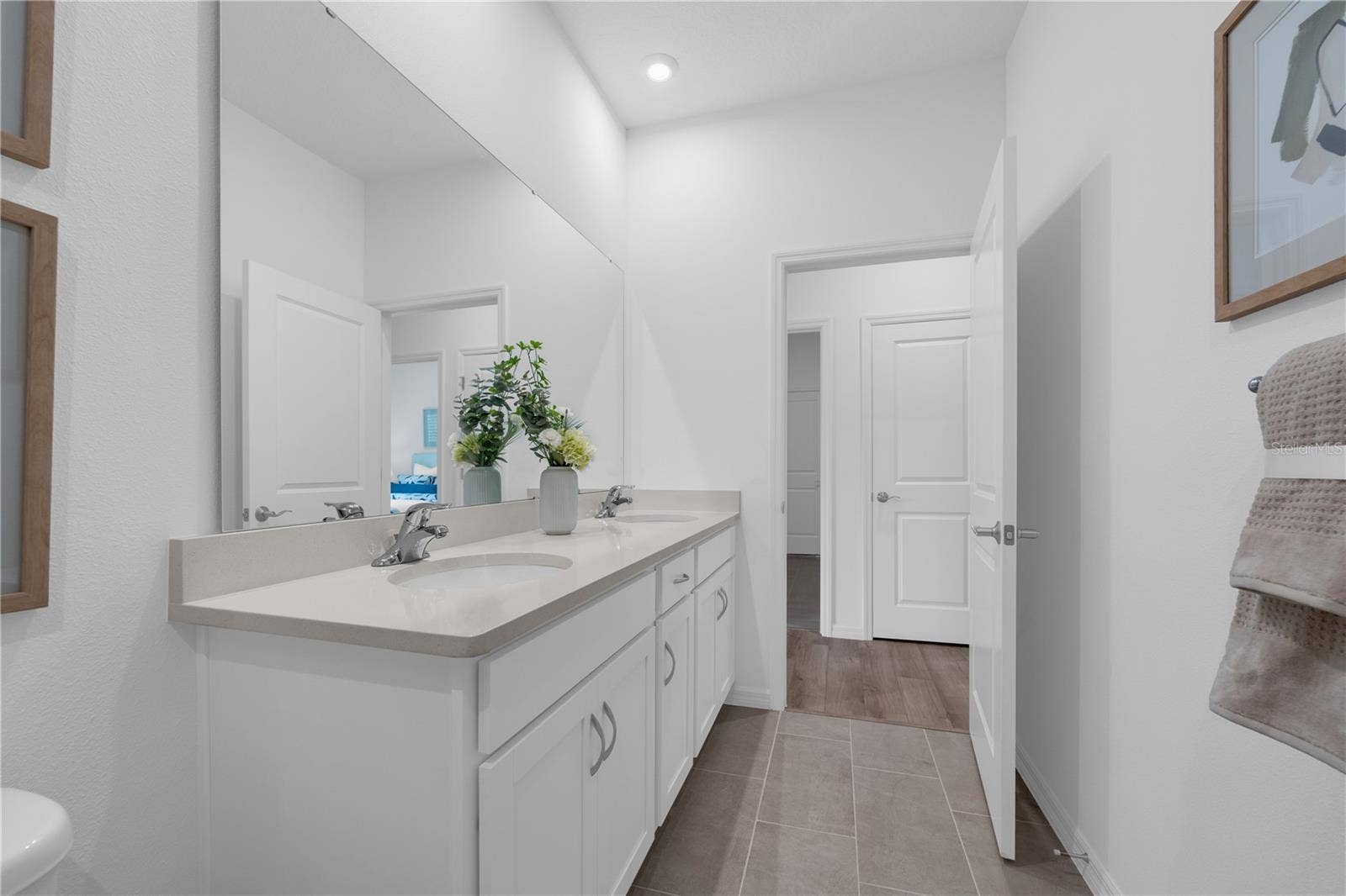 12826 TROVITA DRIVE, Grand Island, FL 32735 12826 TROVITA DRIVE, Grand Island, FL 32735