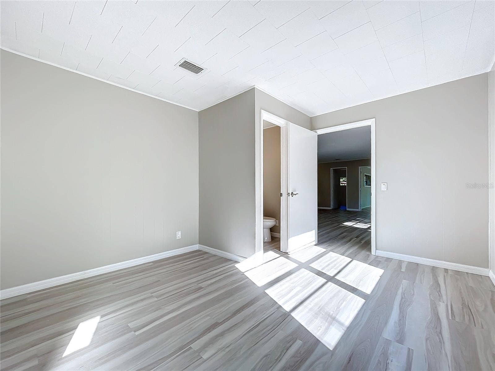 230 PEPPERTREE COURT, Lake Mary, FL 32746 230 PEPPERTREE COURT, Lake Mary, FL 32746