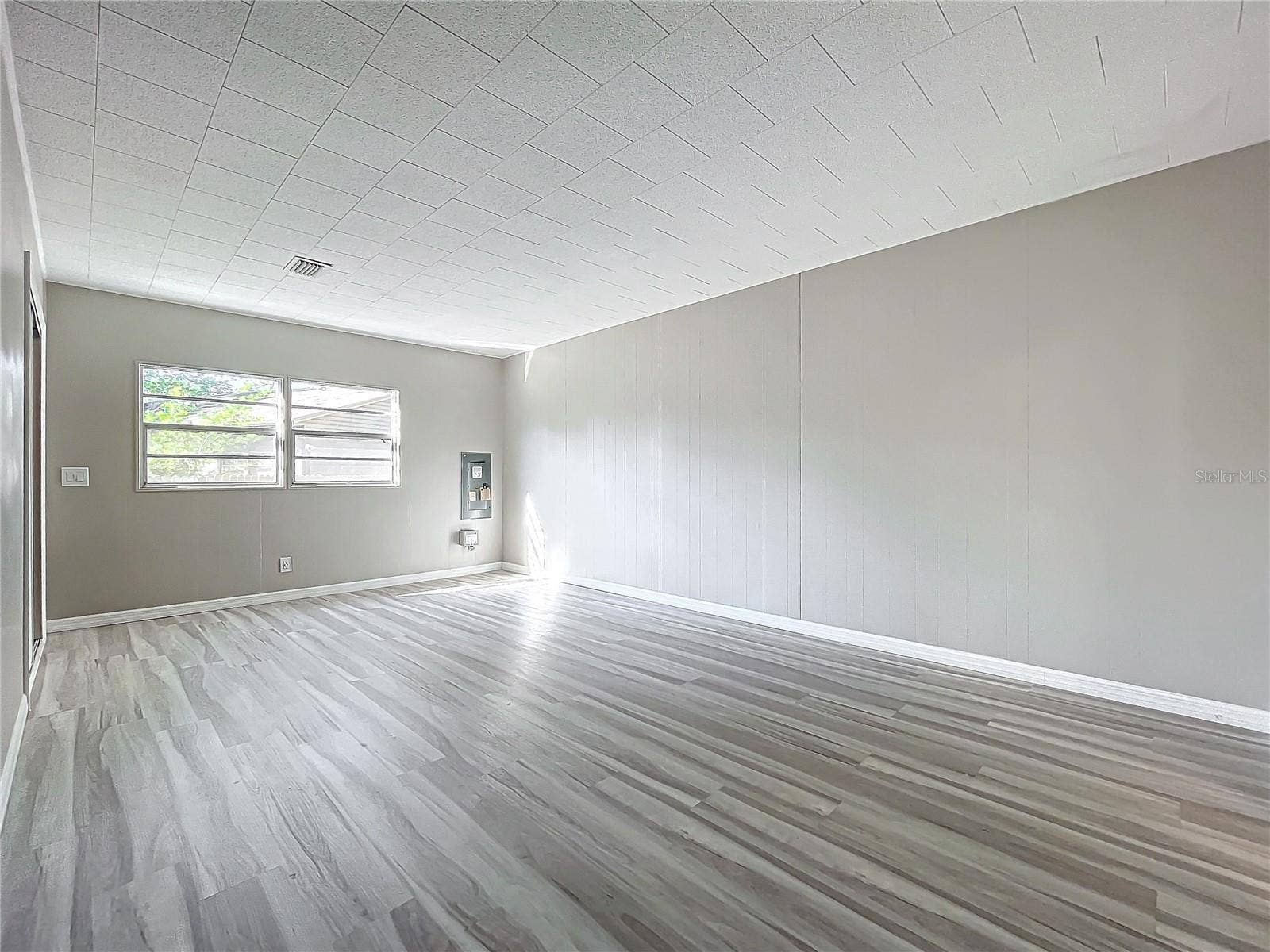 230 PEPPERTREE COURT, Lake Mary, FL 32746 230 PEPPERTREE COURT, Lake Mary, FL 32746
