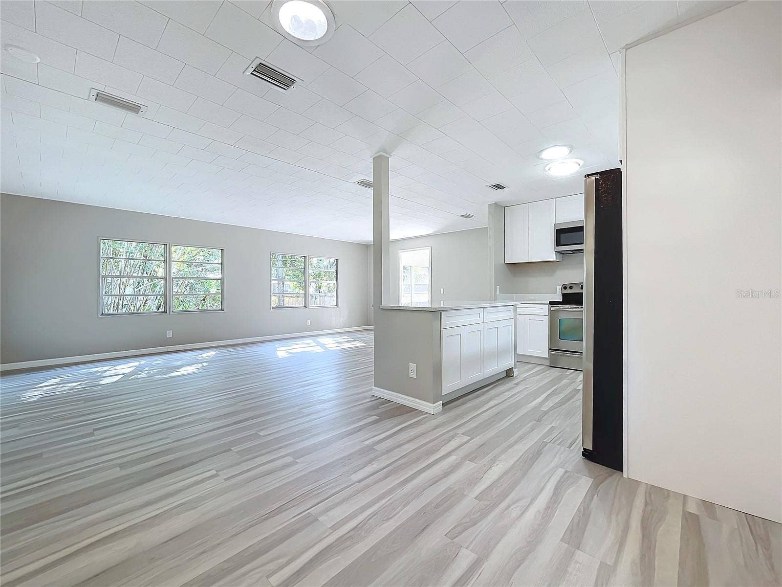 230 PEPPERTREE COURT, Lake Mary, FL 32746 230 PEPPERTREE COURT, Lake Mary, FL 32746