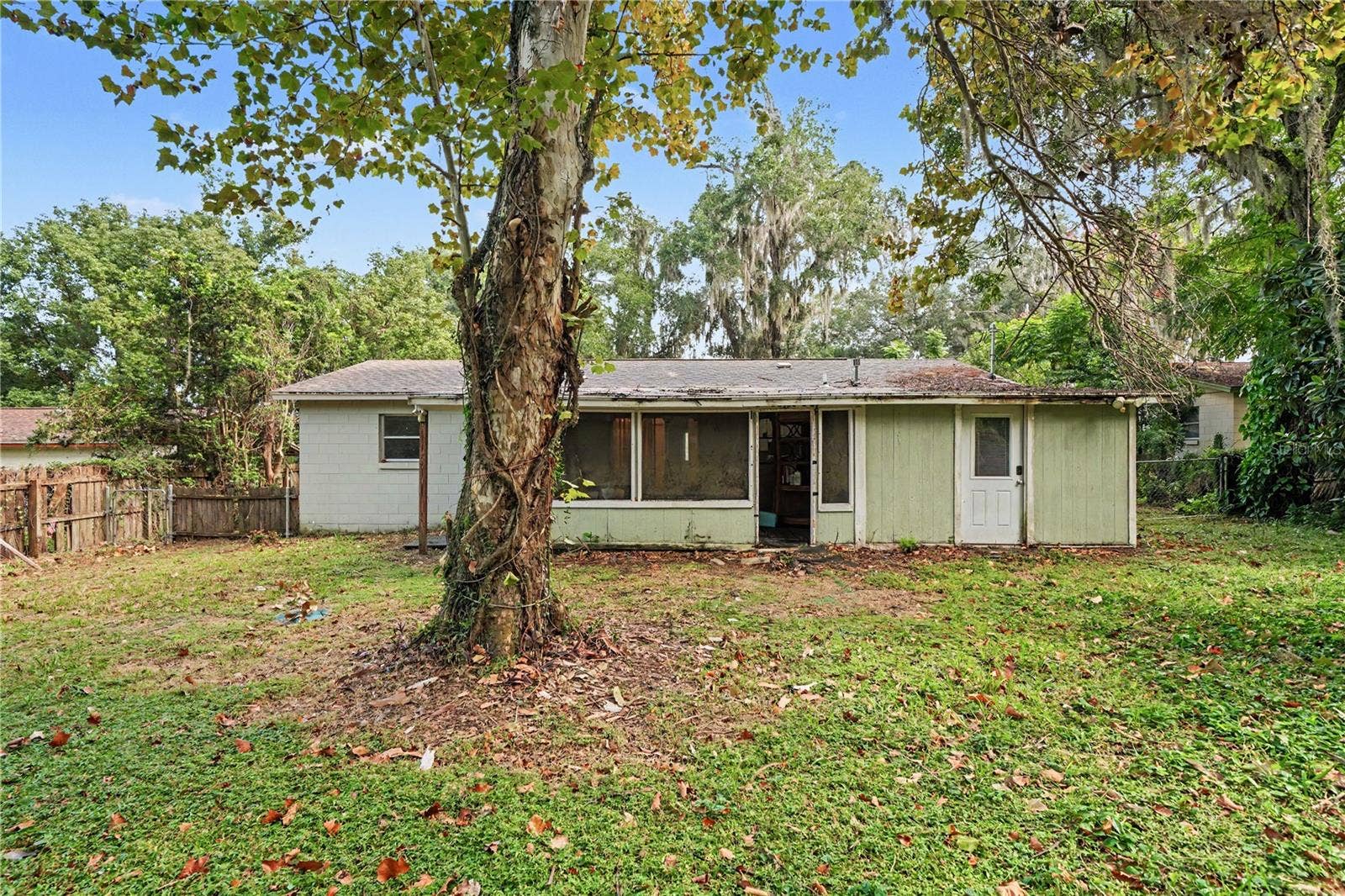 508 SOUTH DIXIE AVENUE, Fruitland Park, FL 34731