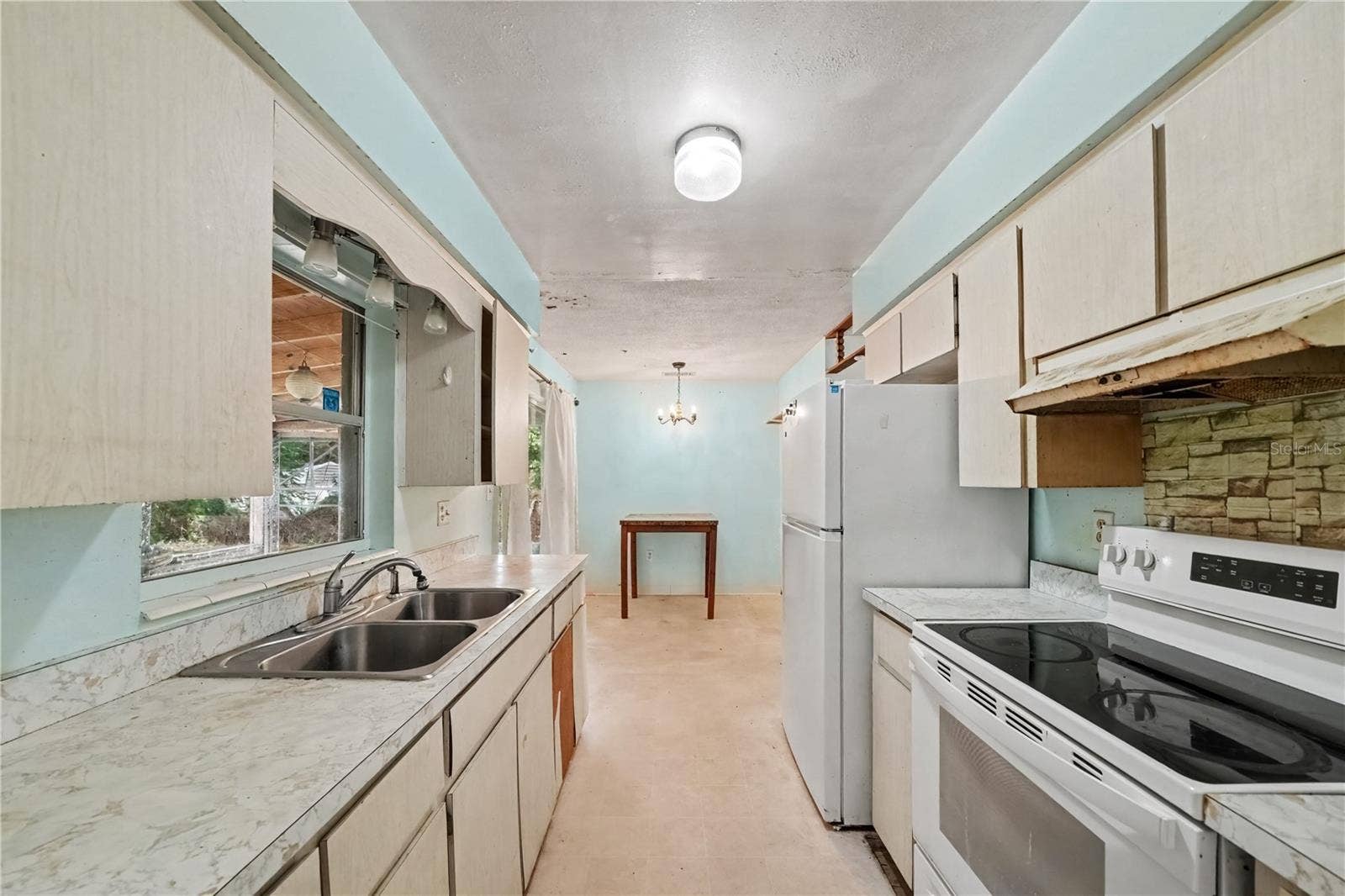 508 SOUTH DIXIE AVENUE, Fruitland Park, FL 34731