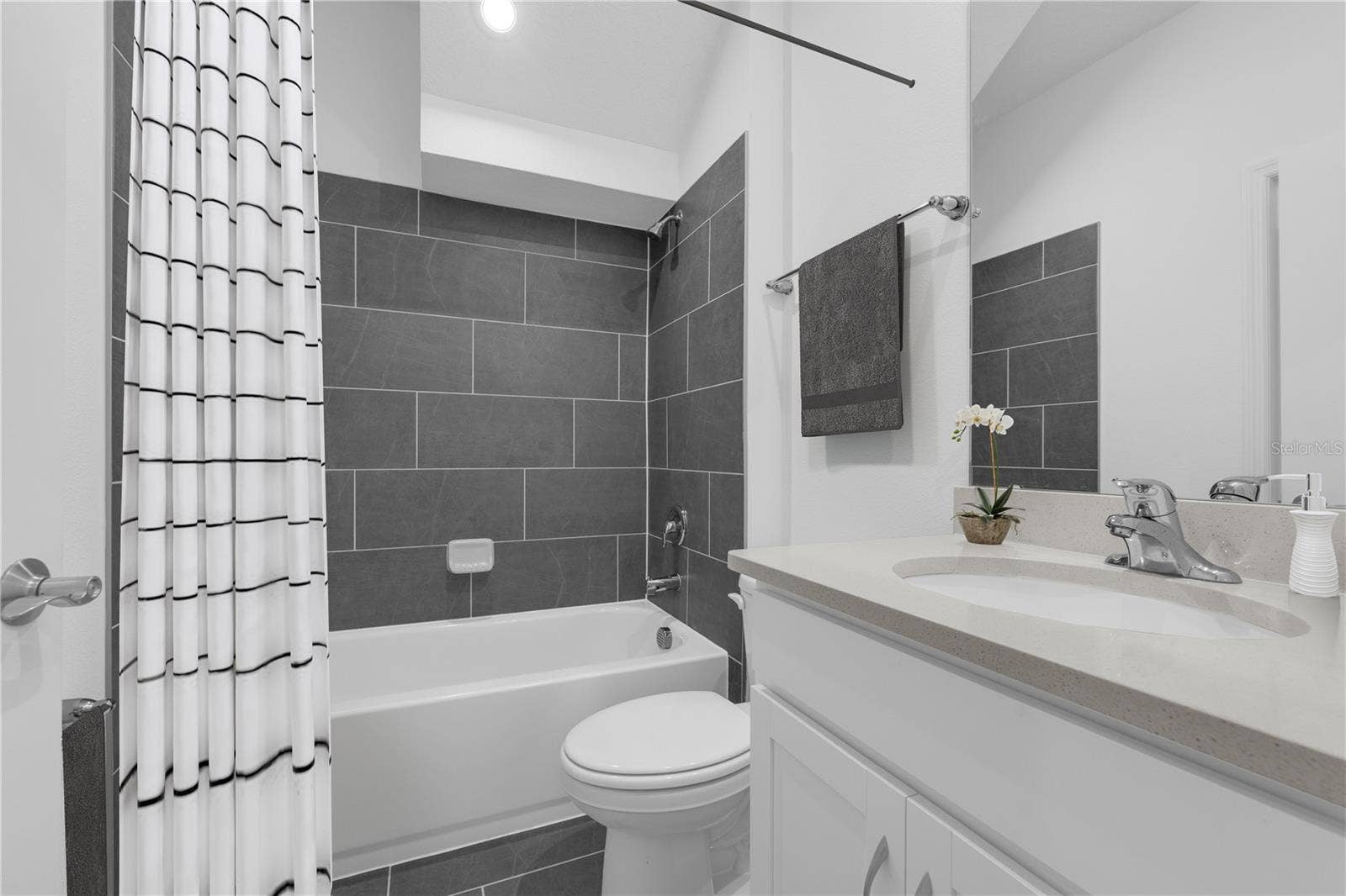 12988 TROVITA DRIVE, Grand Island, FL 32735 12988 TROVITA DRIVE, Grand Island, FL 32735