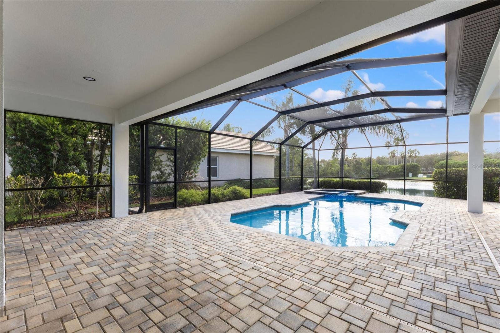 17206 TALENCE COURT, Tampa, FL 33647 Screened pool