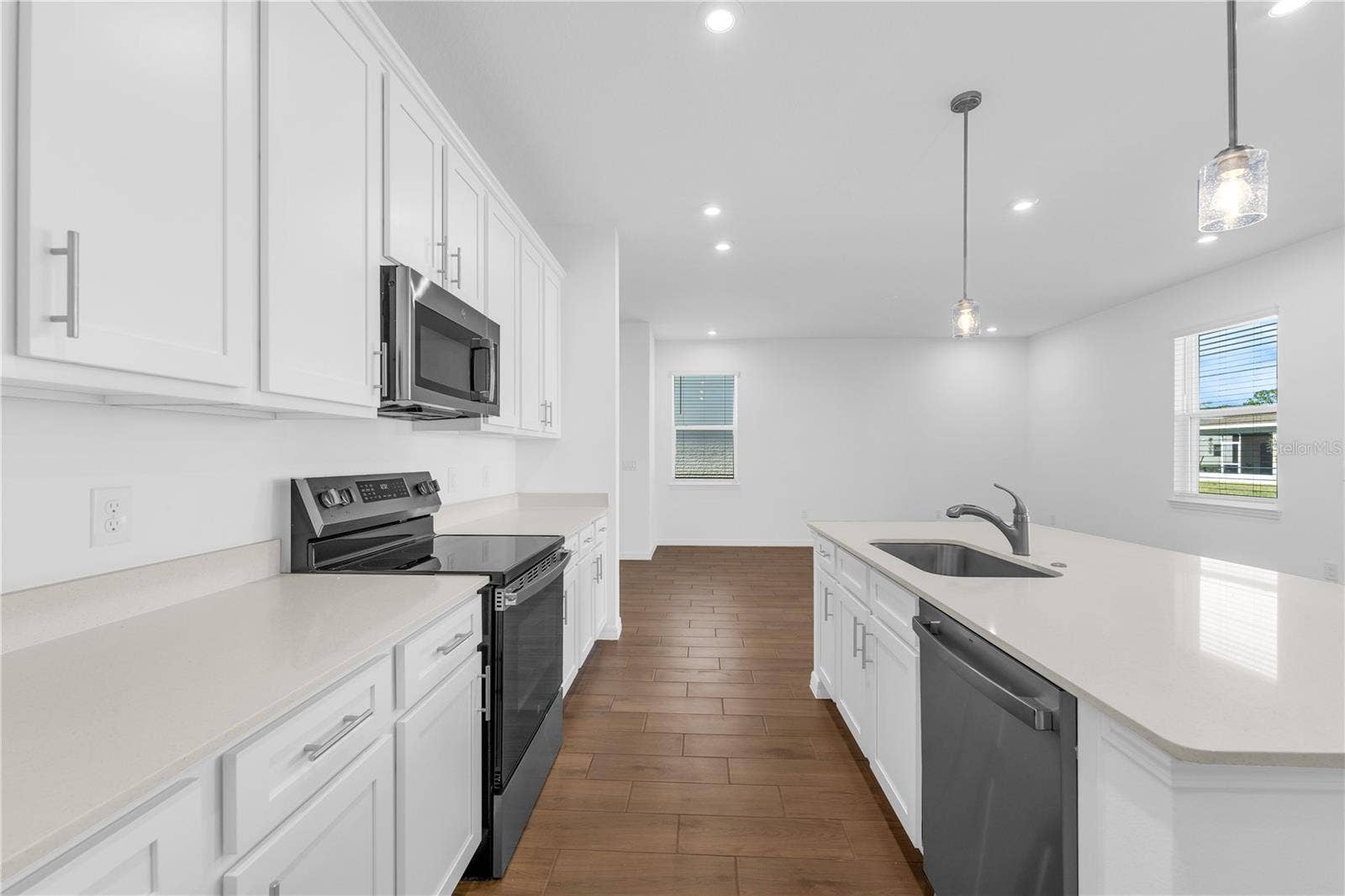 3945 PENTAS ROAD, Tavares, FL 32778 3945 PENTAS ROAD, Tavares, FL 32778