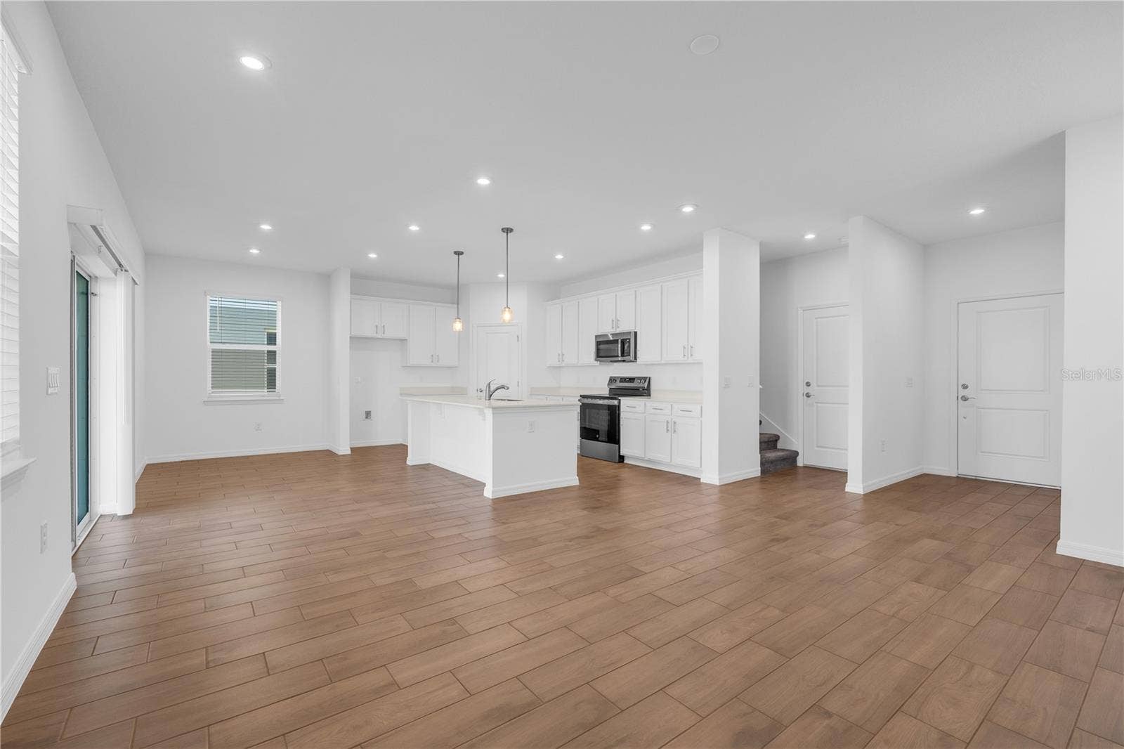 3945 PENTAS ROAD, Tavares, FL 32778 3945 PENTAS ROAD, Tavares, FL 32778