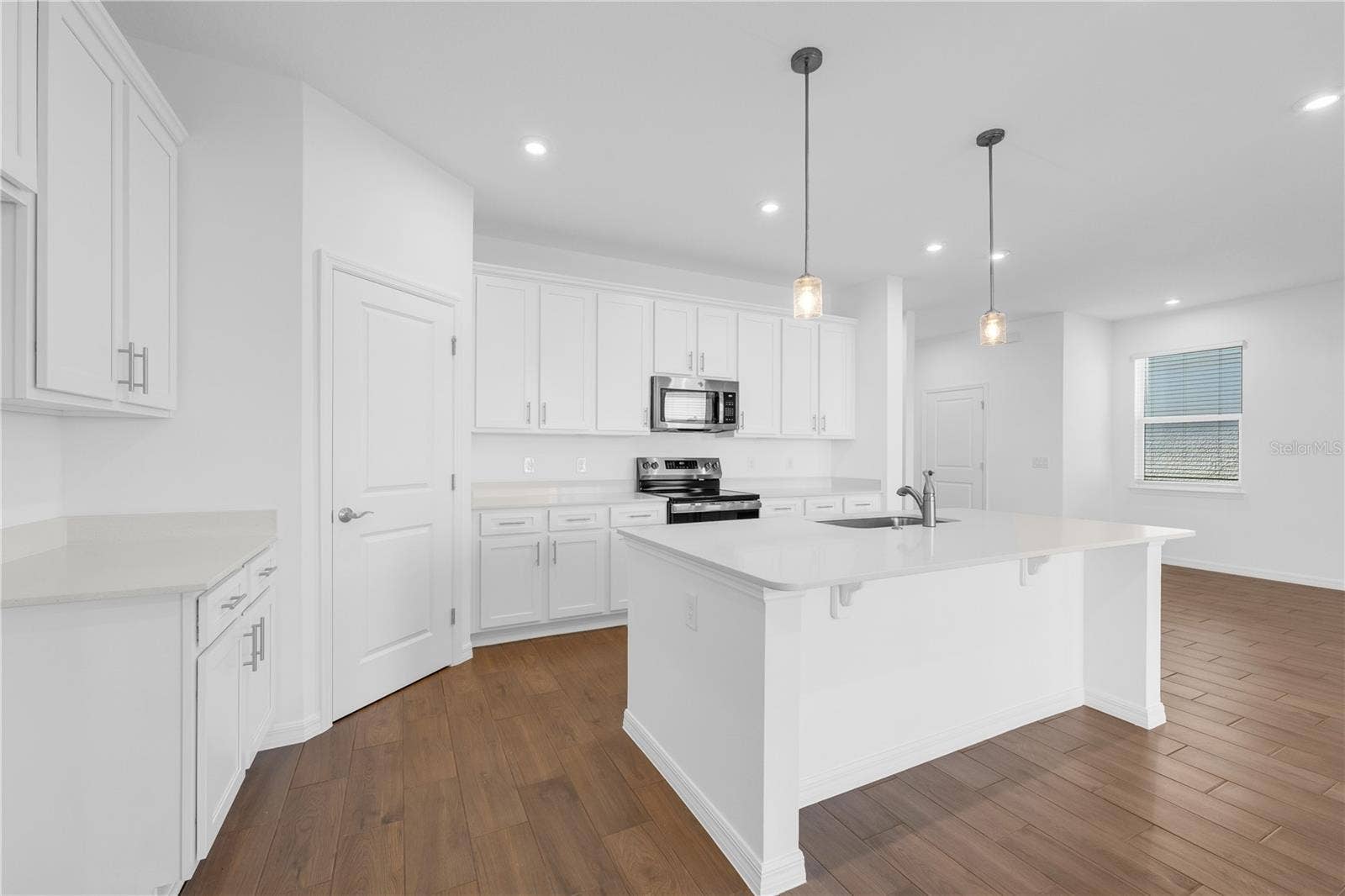 3945 PENTAS ROAD, Tavares, FL 32778 3945 PENTAS ROAD, Tavares, FL 32778