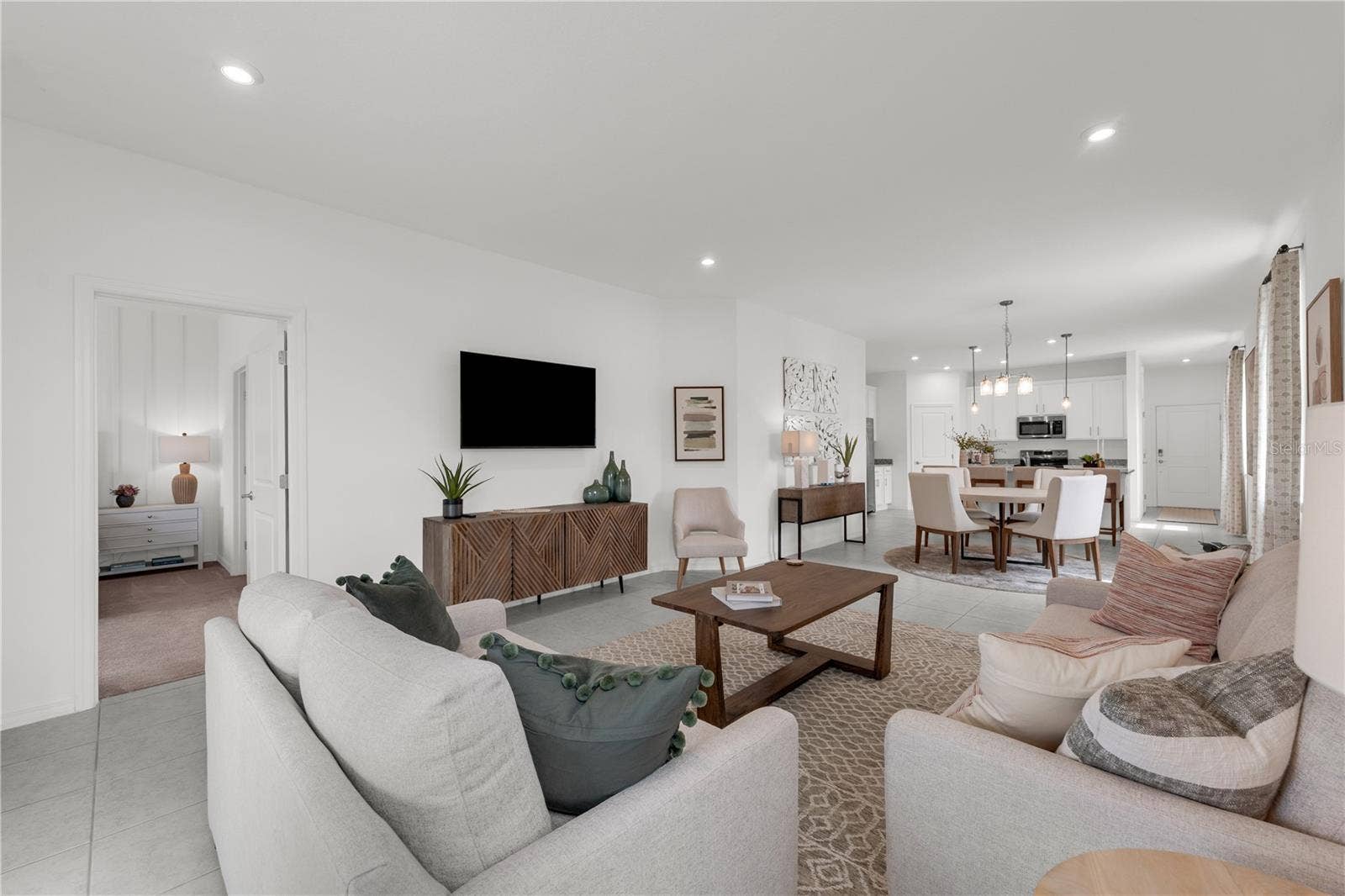 3936 PENTAS WAY, Tavares, FL 32778 3936 PENTAS WAY, Tavares, FL 32778