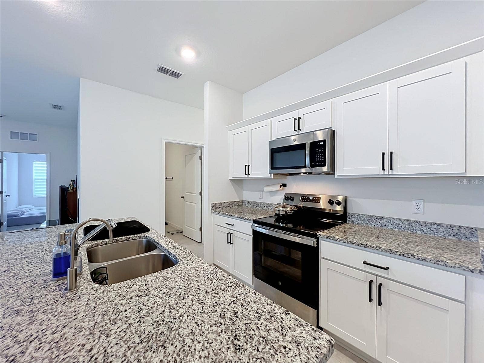 1320 DALKEITH COVE, Sanford, FL 32771