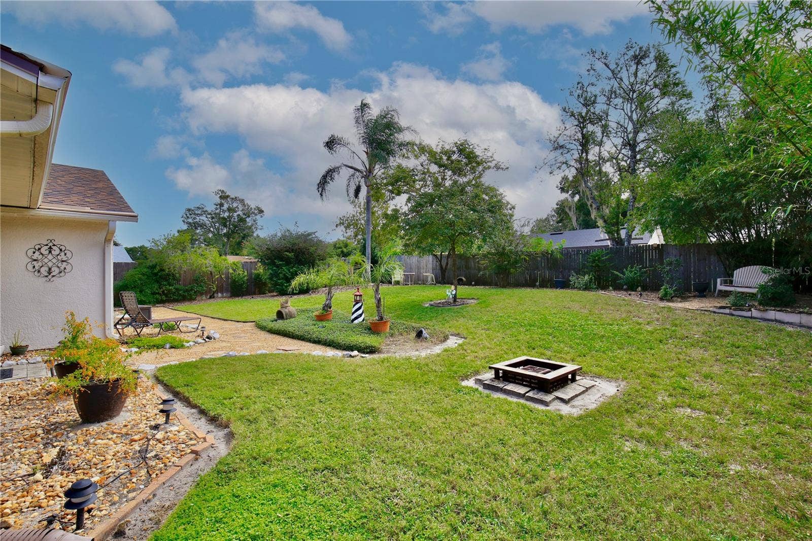 6833 WOODGRAIN COURT, Ocoee, FL 34761 Firepit