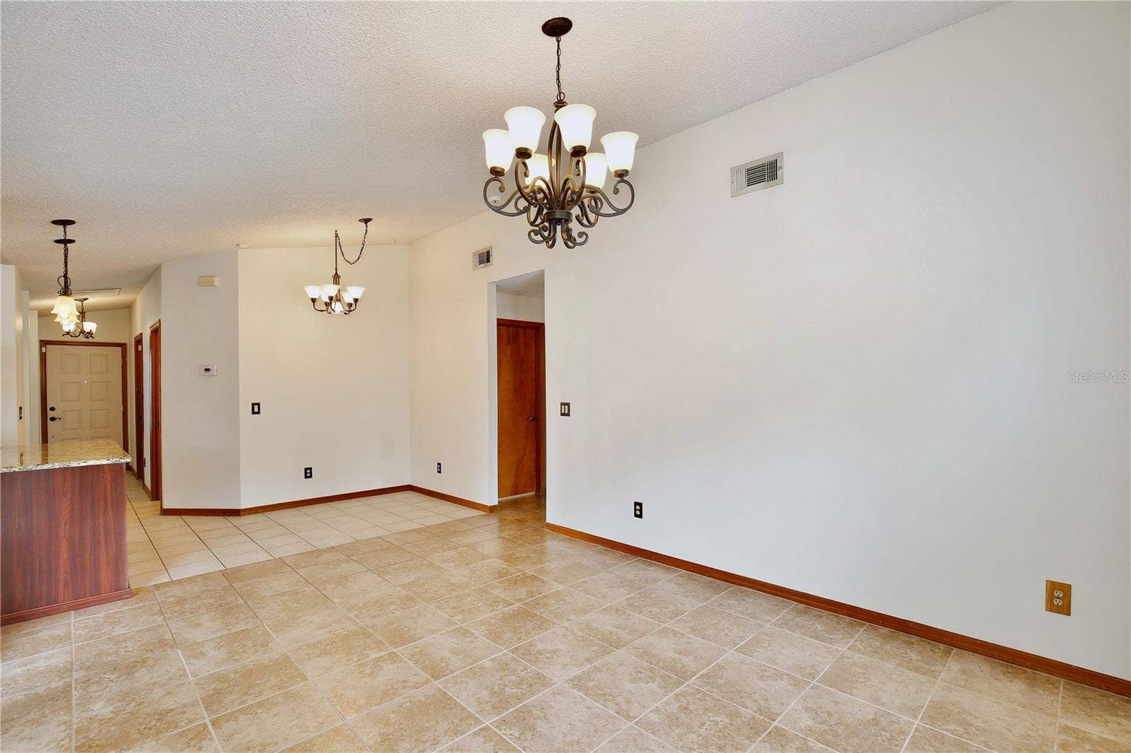 6833 WOODGRAIN COURT, Ocoee, FL 34761 6833 WOODGRAIN COURT, Ocoee, FL 34761
