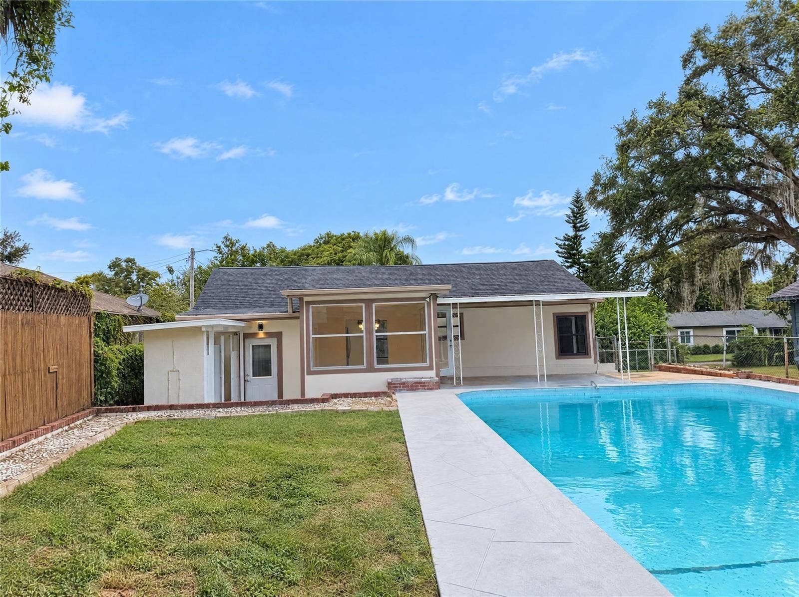 1713 HILLSIDE DRIVE, Tampa, FL 33610