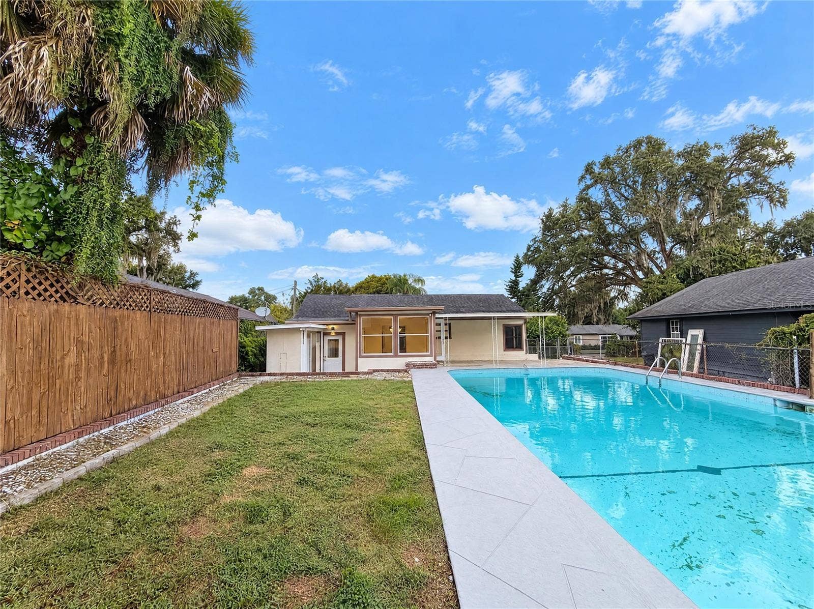 1713 HILLSIDE DRIVE, Tampa, FL 33610