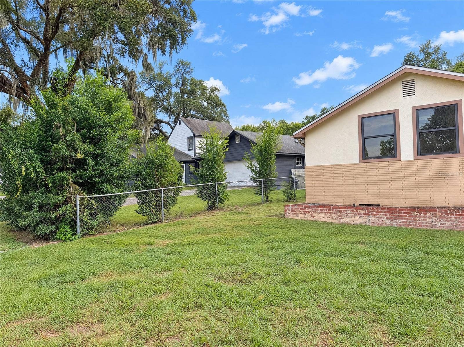 1713 HILLSIDE DRIVE, Tampa, FL 33610