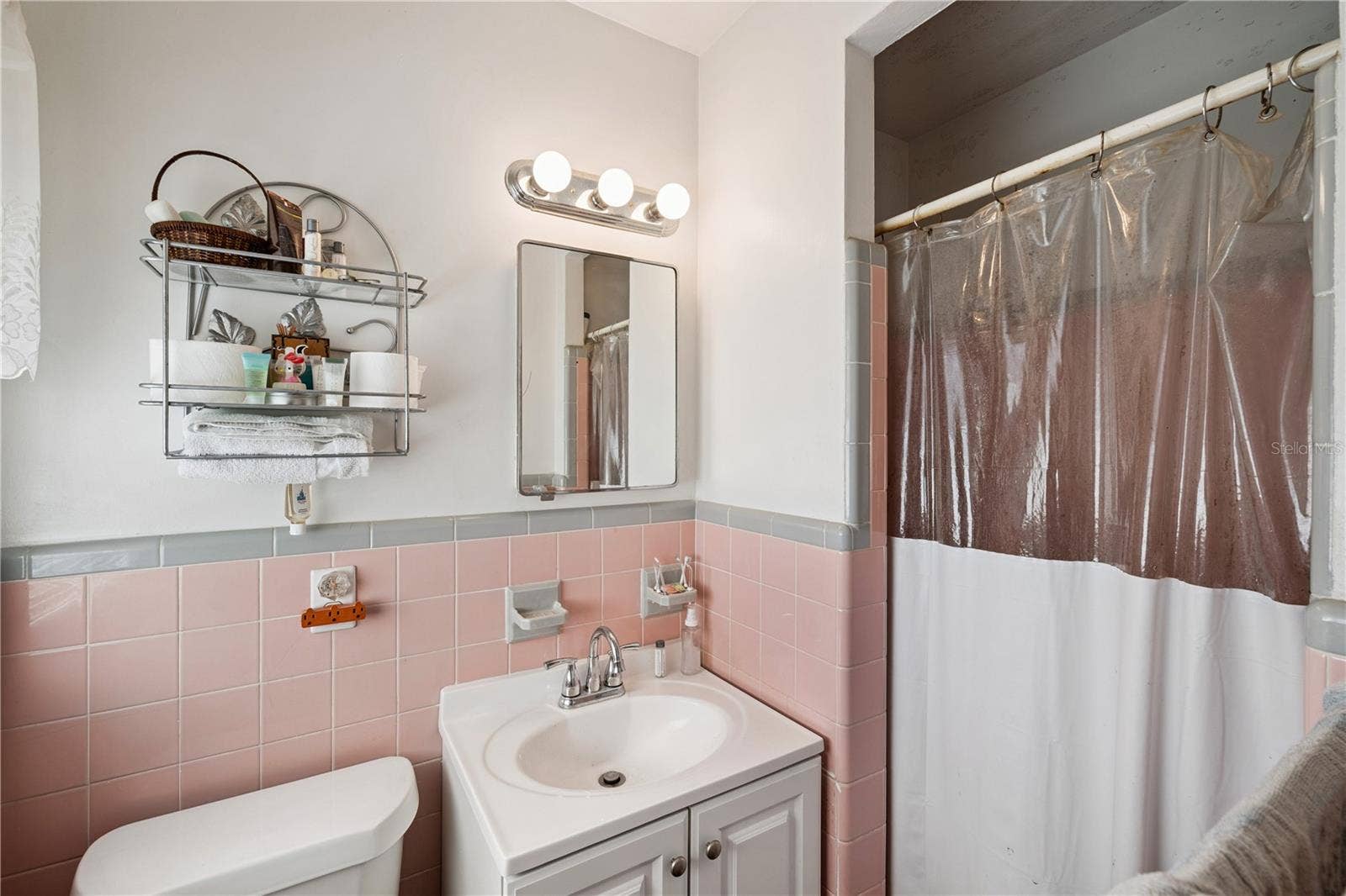 7020 CANE HILLS CIRCLE, Orlando, FL 32819 7020 CANE HILLS CIRCLE, Orlando, FL 32819