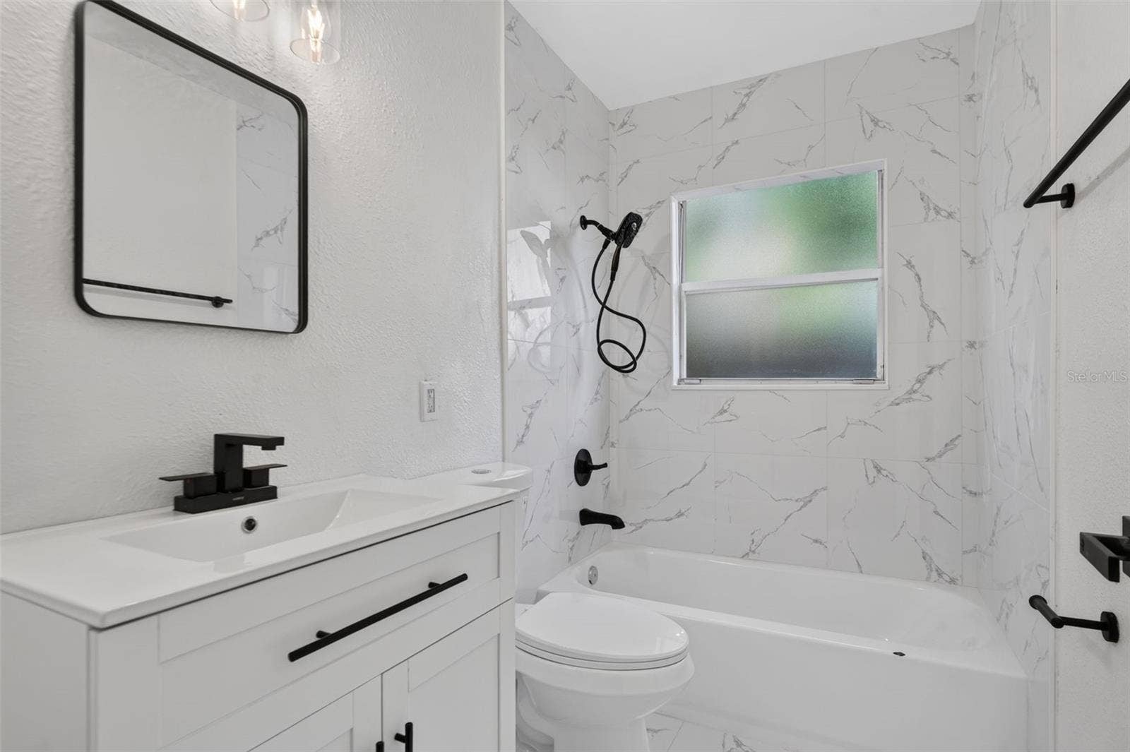 835 POINSETTIA AVENUE, Tarpon Springs, FL 34689