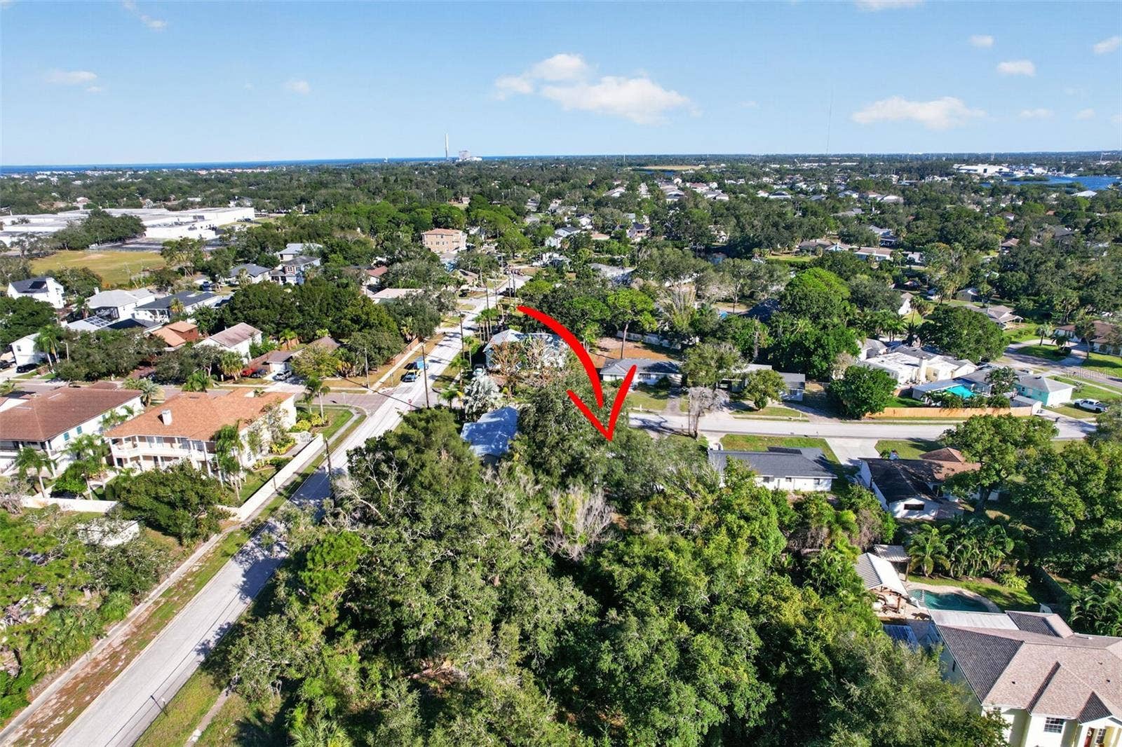 835 POINSETTIA AVENUE, Tarpon Springs, FL 34689
