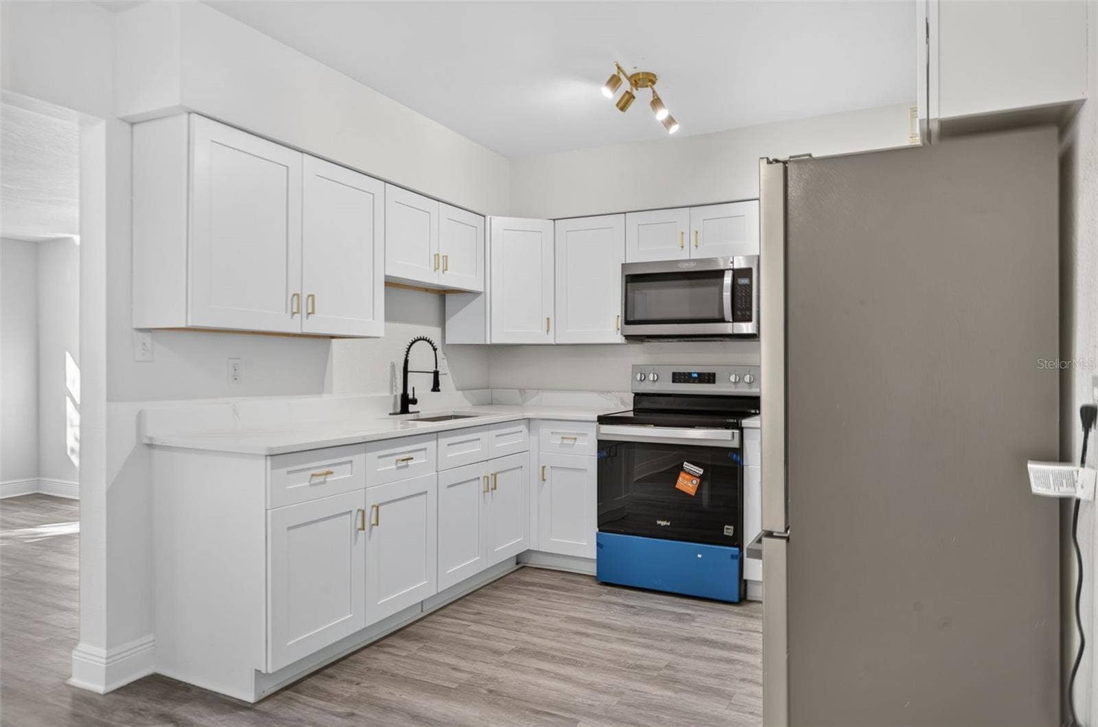 835 POINSETTIA AVENUE, Tarpon Springs, FL 34689