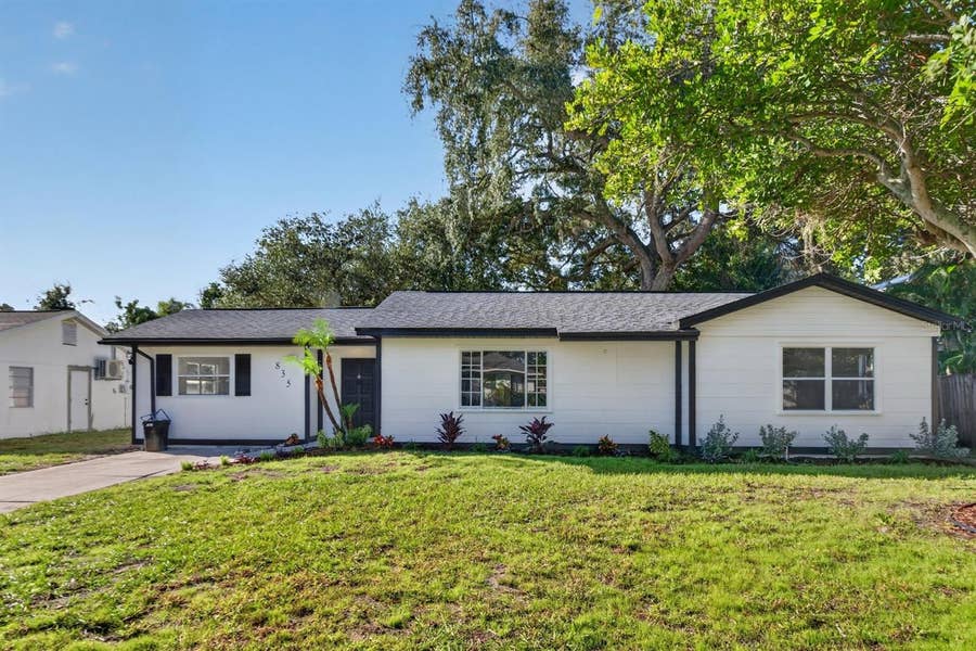 Property photo for 835 POINSETTIA AVENUE, Tarpon Springs, FL
