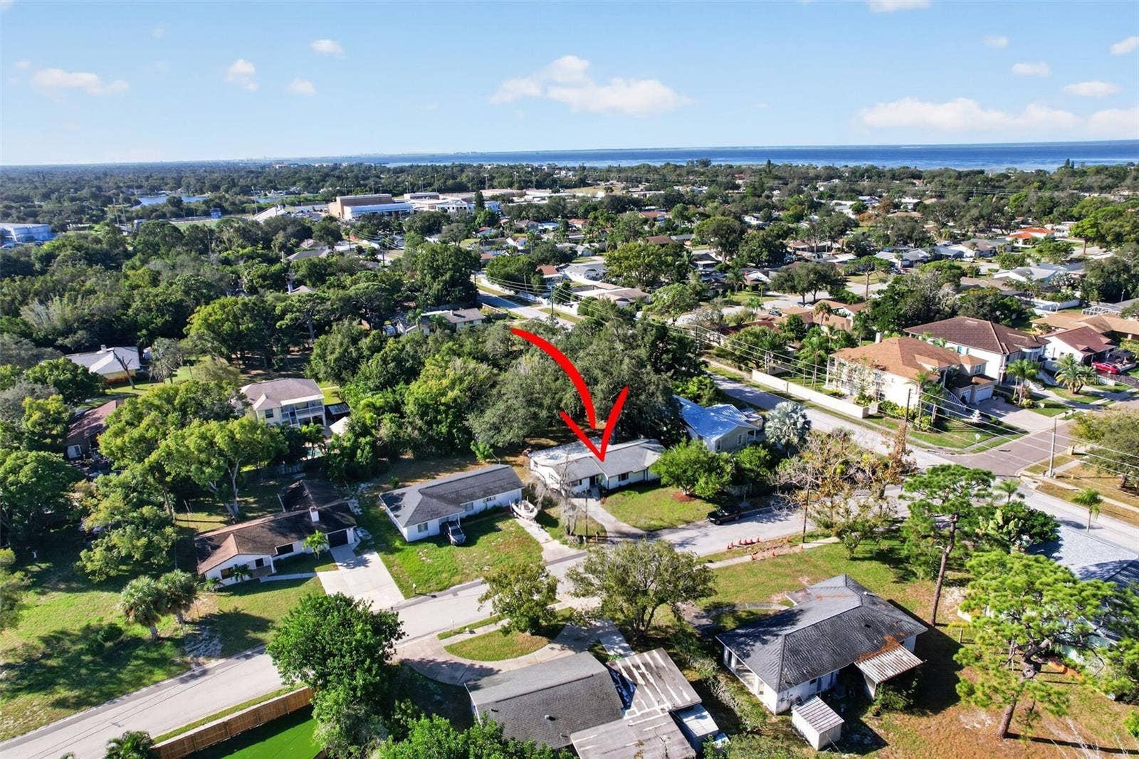835 POINSETTIA AVENUE, Tarpon Springs, FL 34689