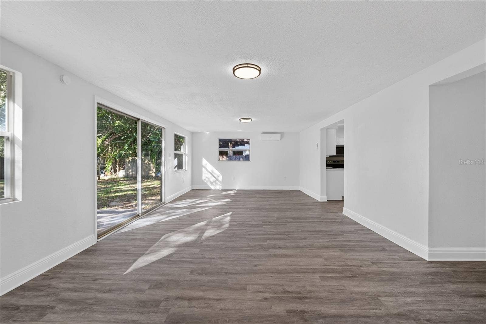 835 POINSETTIA AVENUE, Tarpon Springs, FL 34689
