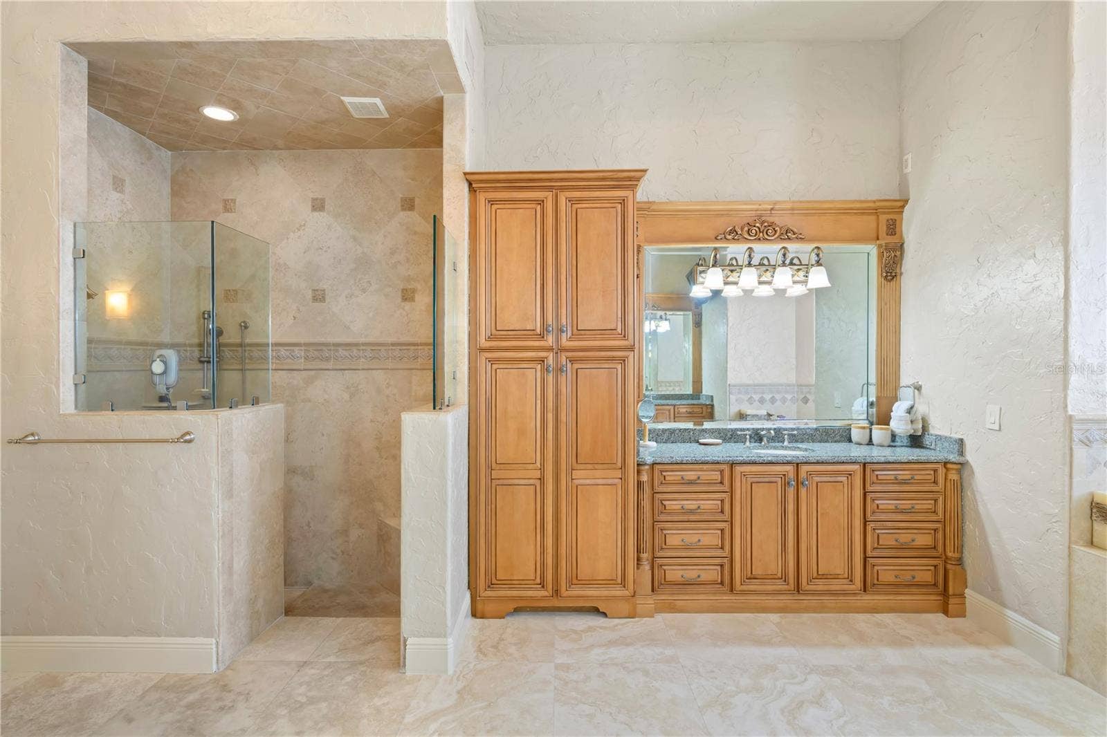 11209 MACAW COURT, Windermere, FL 34786 11209 MACAW COURT, Windermere, FL 34786