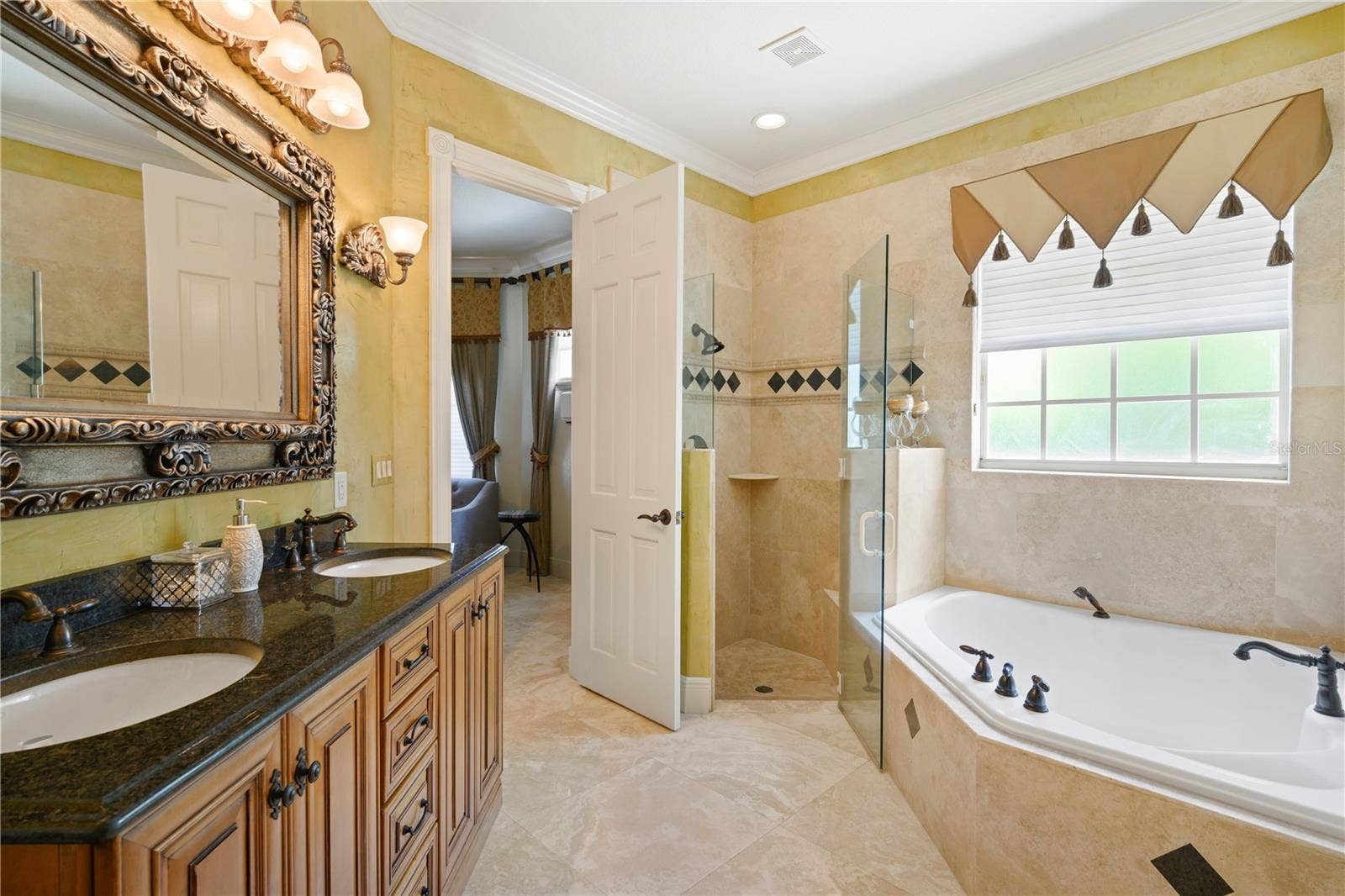 11209 MACAW COURT, Windermere, FL 34786 11209 MACAW COURT, Windermere, FL 34786