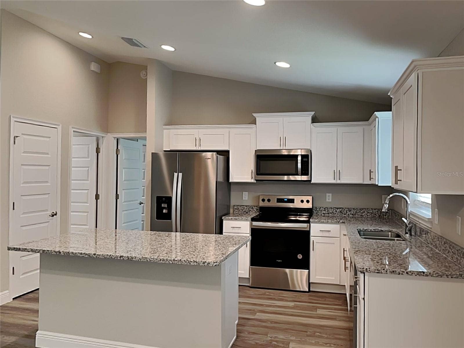 8520 N SUSSEX DRIVE, Citrus Springs, FL 34434