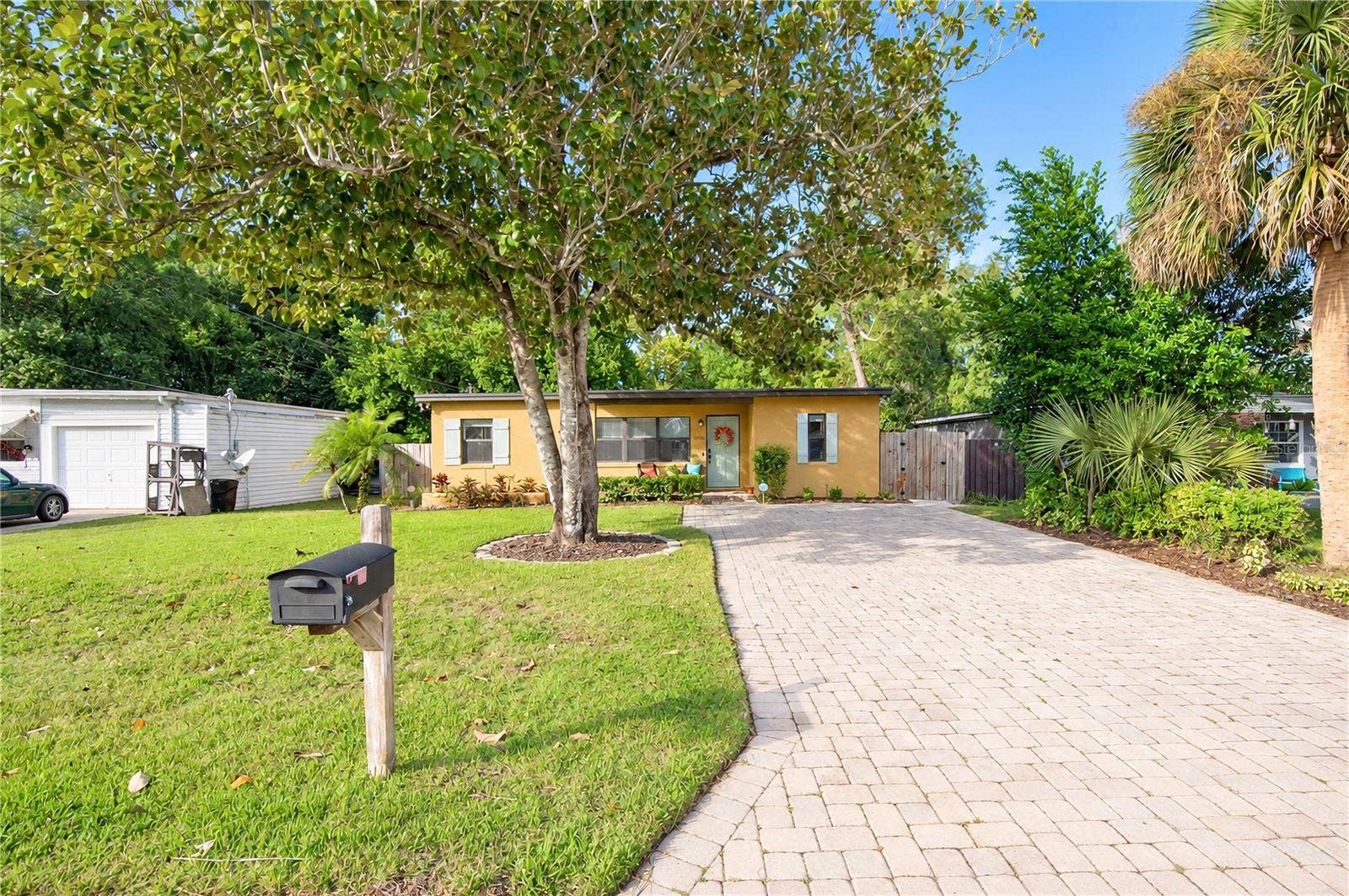 1935 AZALEA AVENUE, Winter Park, FL 32792 1935 AZALEA AVENUE, Winter Park, FL 32792