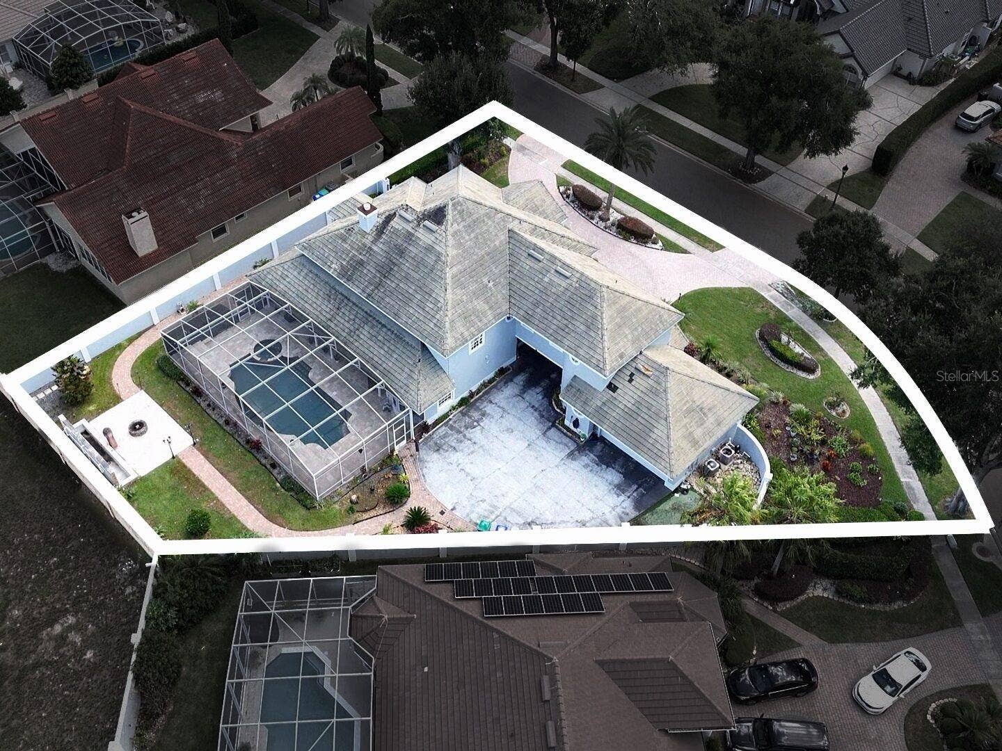 Aerial view showing the 0.42-acre lot