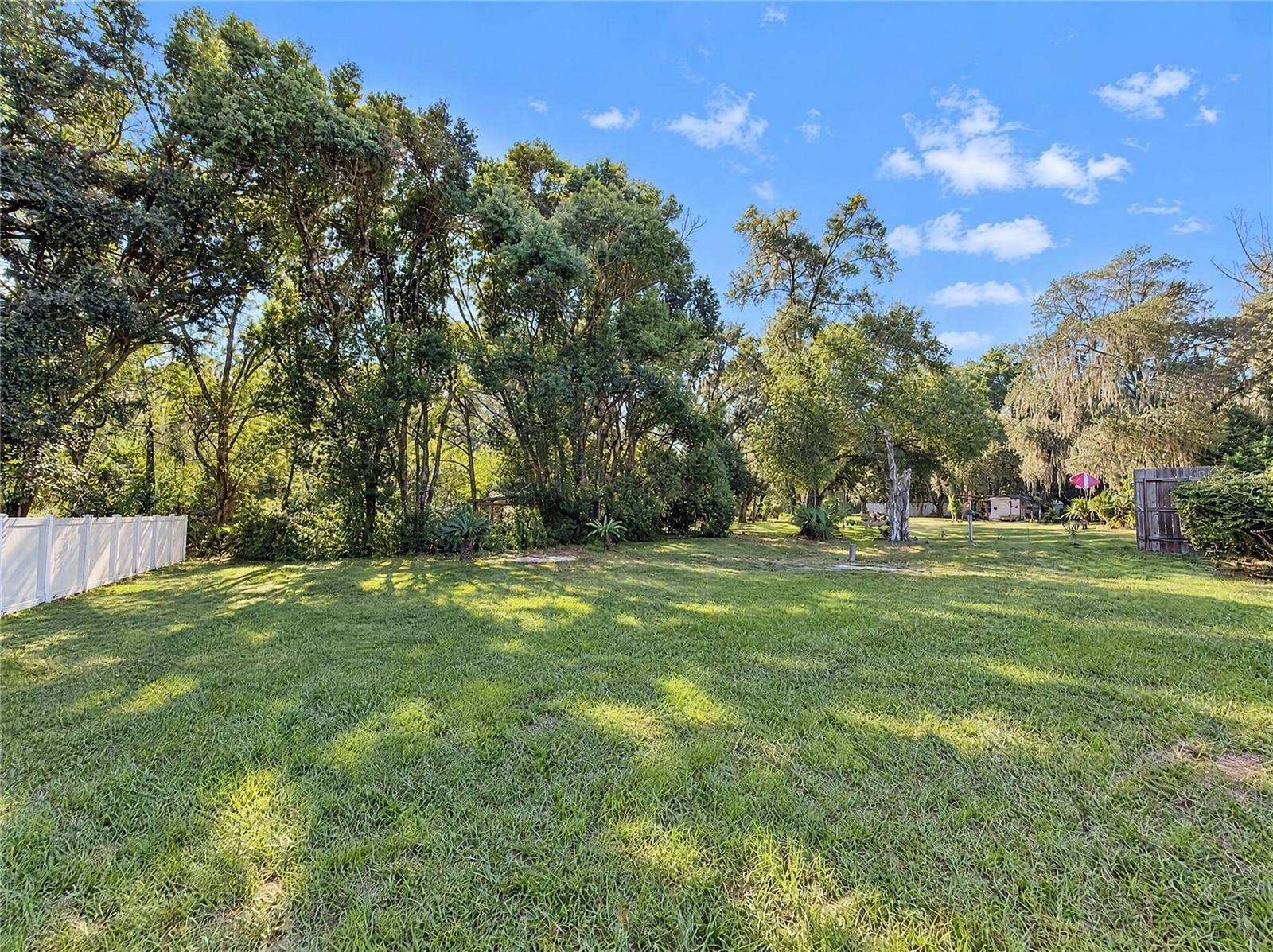 5201 EAGLE ISLAND DRIVE, Land O Lakes, FL 34639 5201 EAGLE ISLAND DRIVE, Land O Lakes, FL 34639