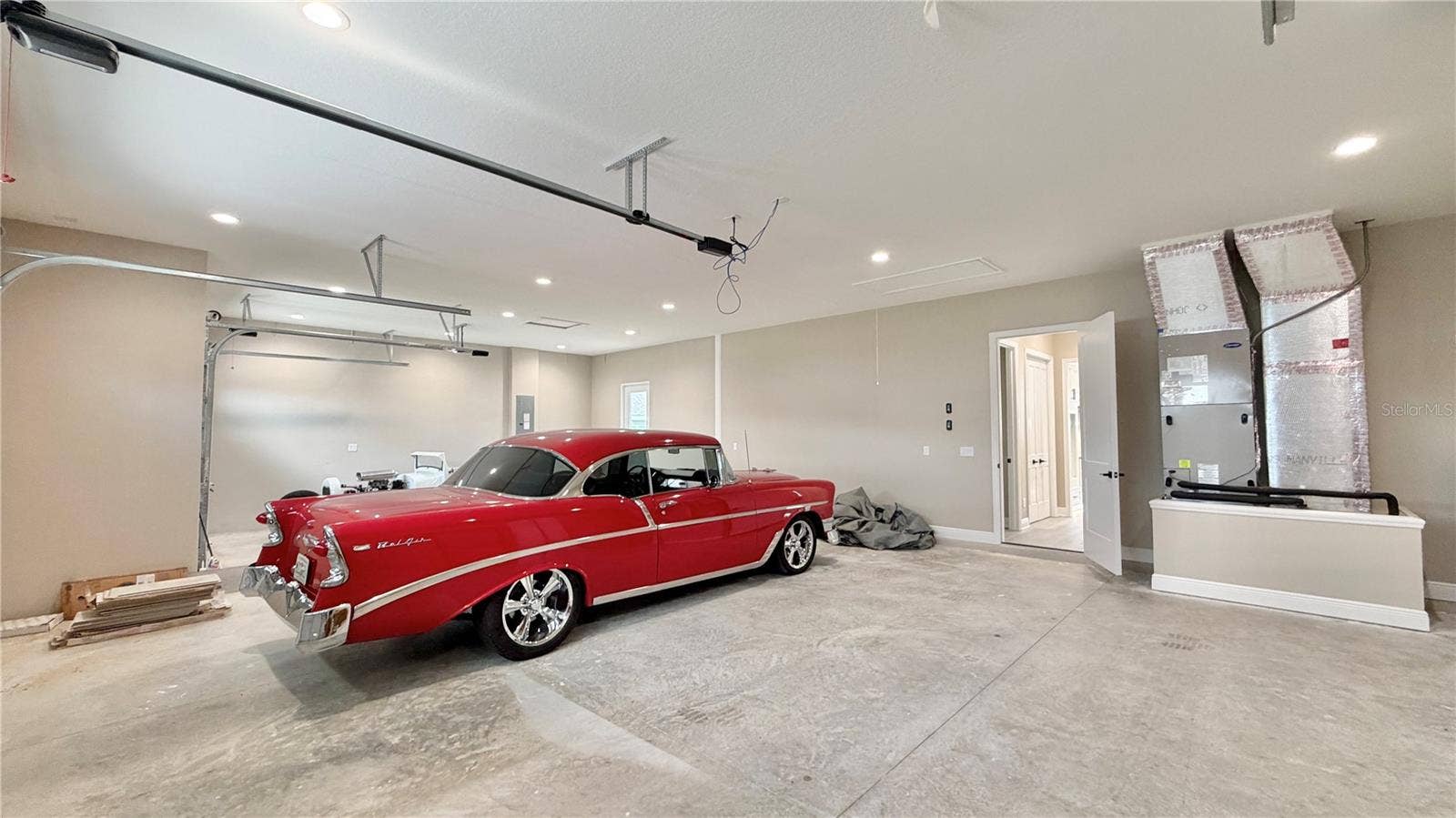 17933 SW 66TH PLACE, Dunnellon, FL 34432 3 Car Garage