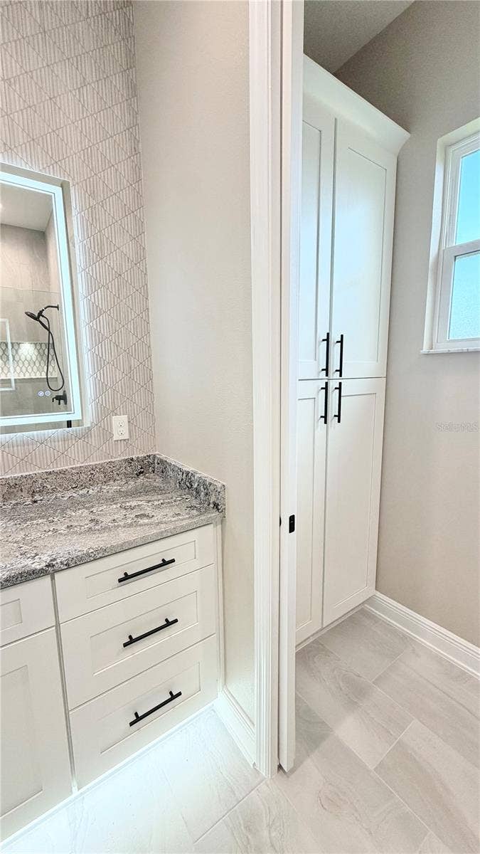 17933 SW 66TH PLACE, Dunnellon, FL 34432 Primary Bathroom En Suite