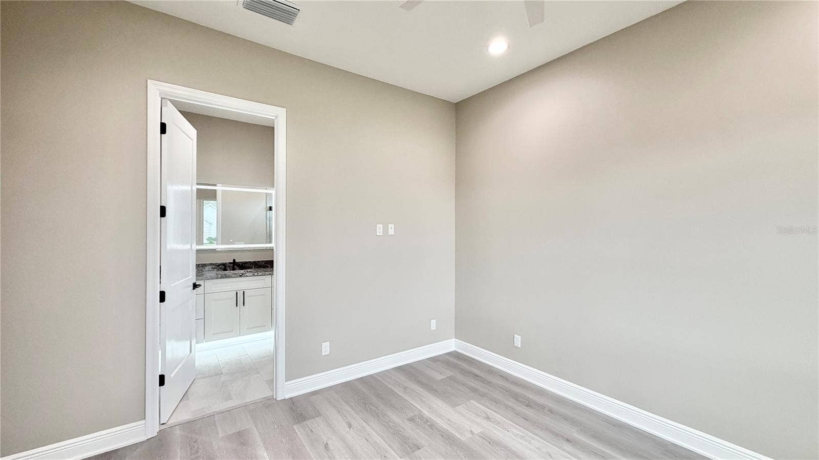 17933 SW 66TH PLACE, Dunnellon, FL 34432 Bedroom 2 (En Suite)