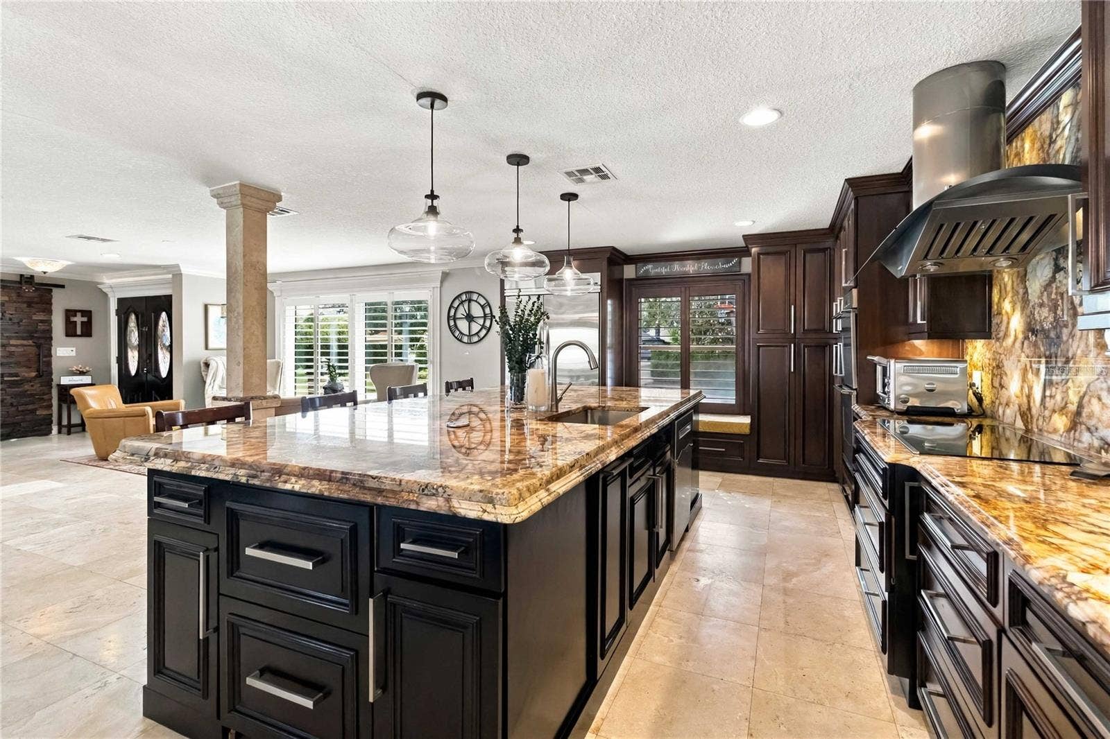 111 PINE TREE LANE, Altamonte Springs, FL 32714 Miele Warming Drawer in the Island