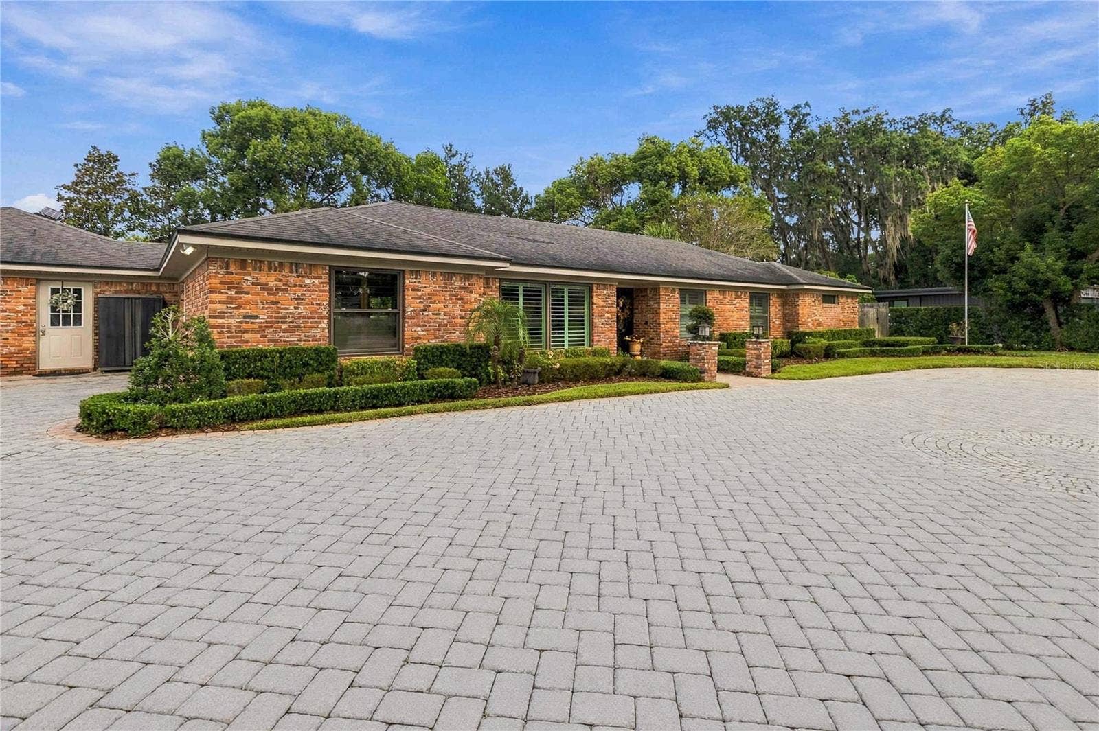 111 PINE TREE LANE, Altamonte Springs, FL 32714 111 PINE TREE LANE, Altamonte Springs, FL 32714