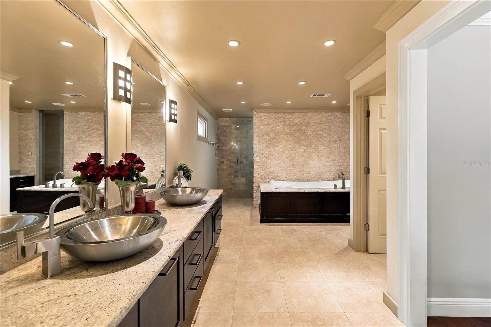 111 PINE TREE LANE, Altamonte Springs, FL 32714 Master bath