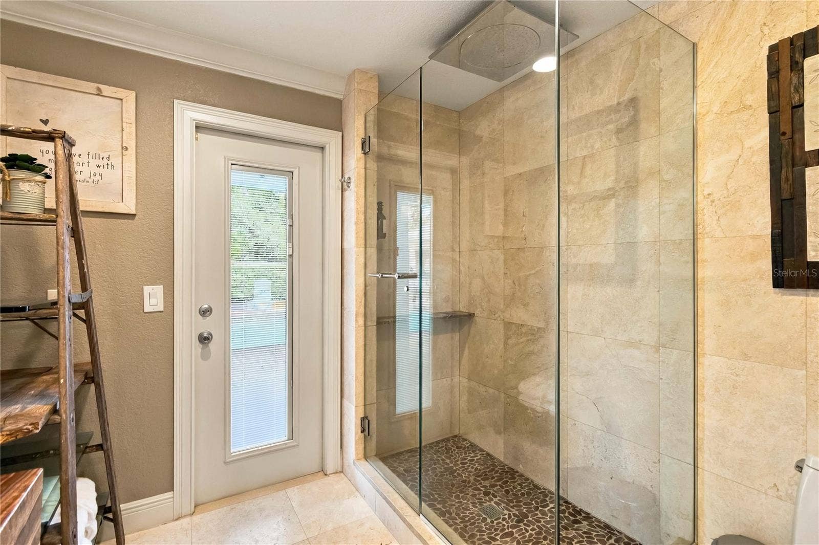 111 PINE TREE LANE, Altamonte Springs, FL 32714 Pool Bath with direct access to pool.