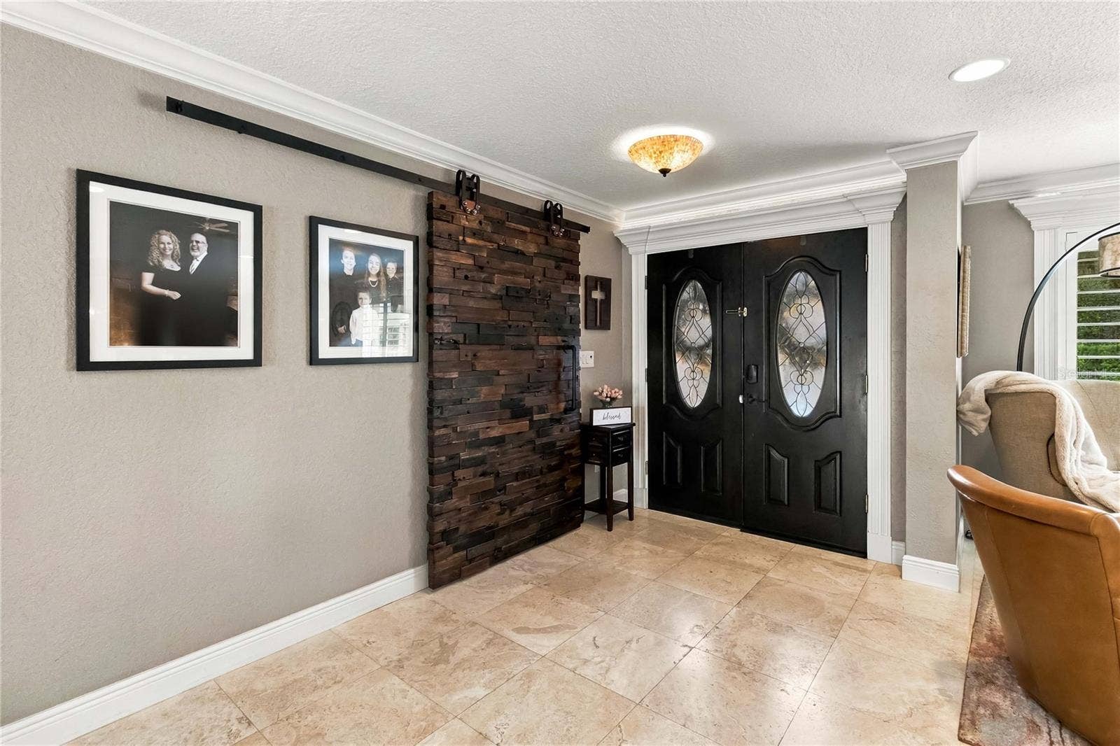 111 PINE TREE LANE, Altamonte Springs, FL 32714 Open Barn Door to see office/Den/ 6th bedroom ( see next Picture)