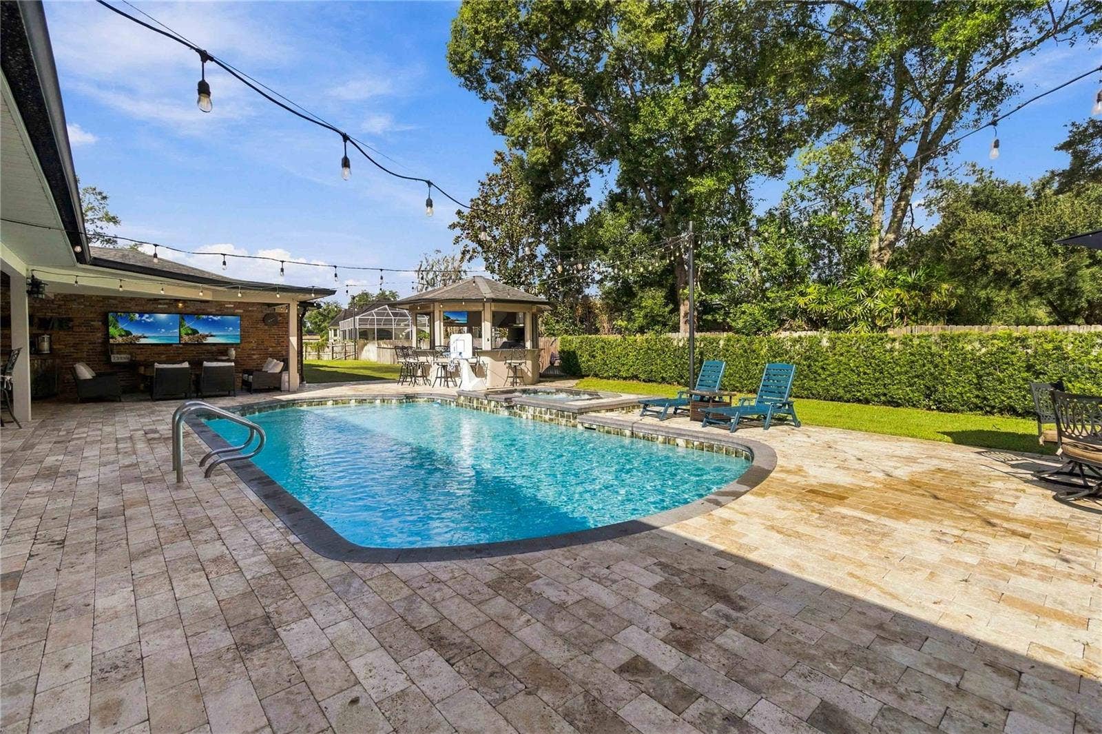 111 PINE TREE LANE, Altamonte Springs, FL 32714 111 PINE TREE LANE, Altamonte Springs, FL 32714