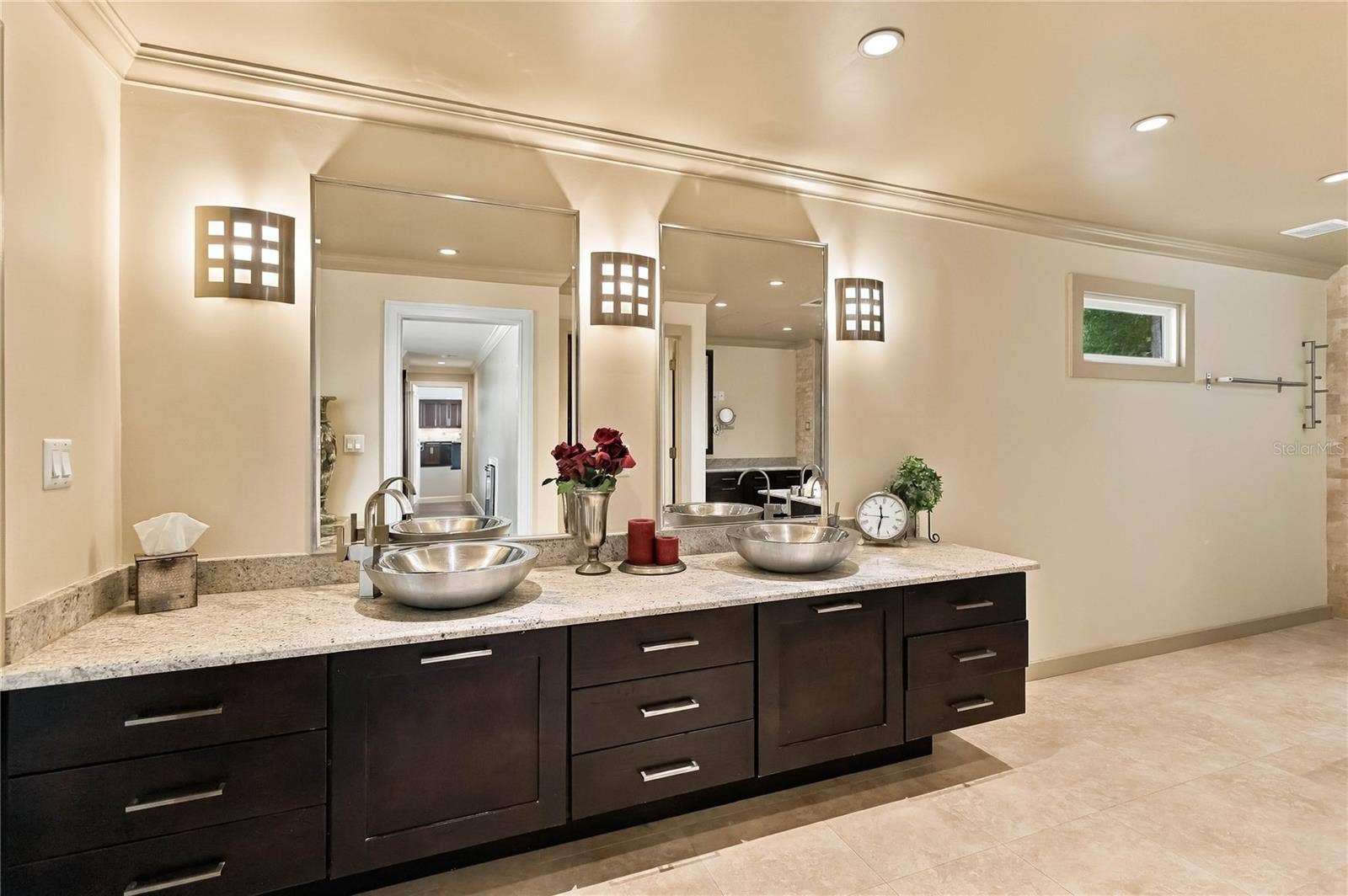 111 PINE TREE LANE, Altamonte Springs, FL 32714 Master Bath. His and Hers double sink