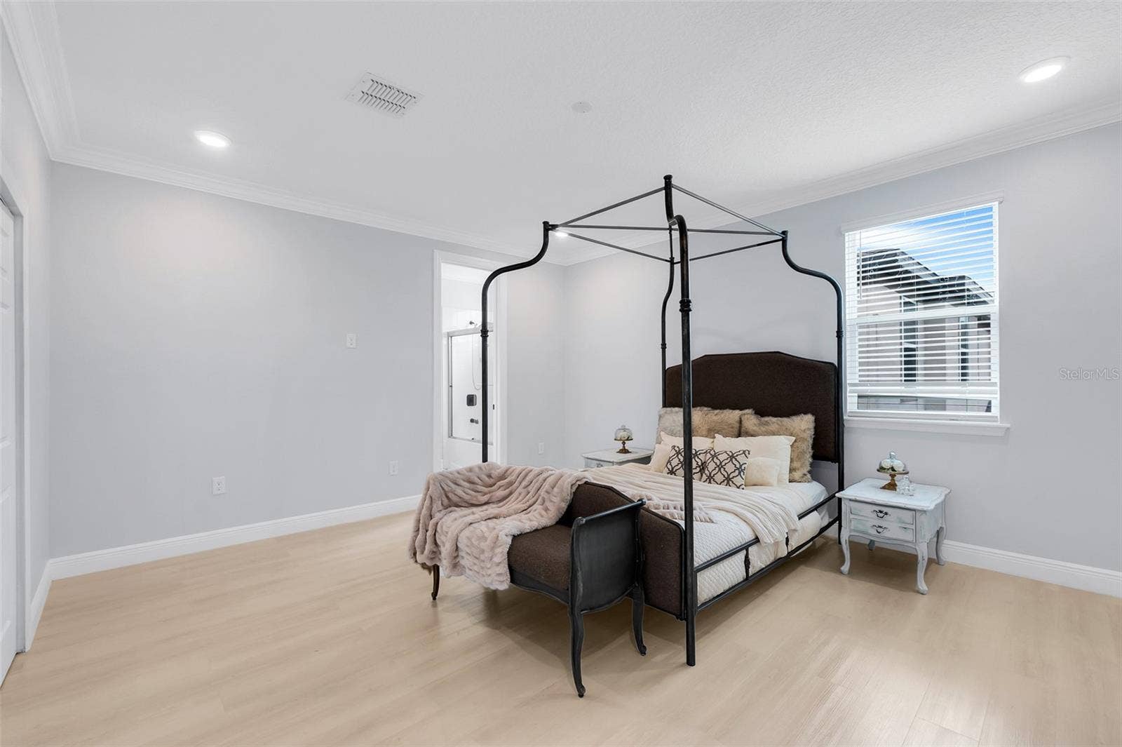10067 AUSTRINA OAK LOOP, Winter Garden, FL 34787