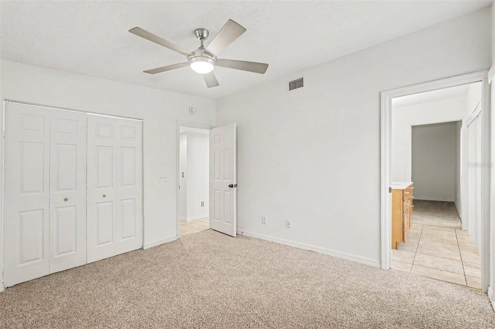 728 BIANCA DRIVE NE, Palm Bay, FL 32905 728 BIANCA DRIVE NE, Palm Bay, FL 32905