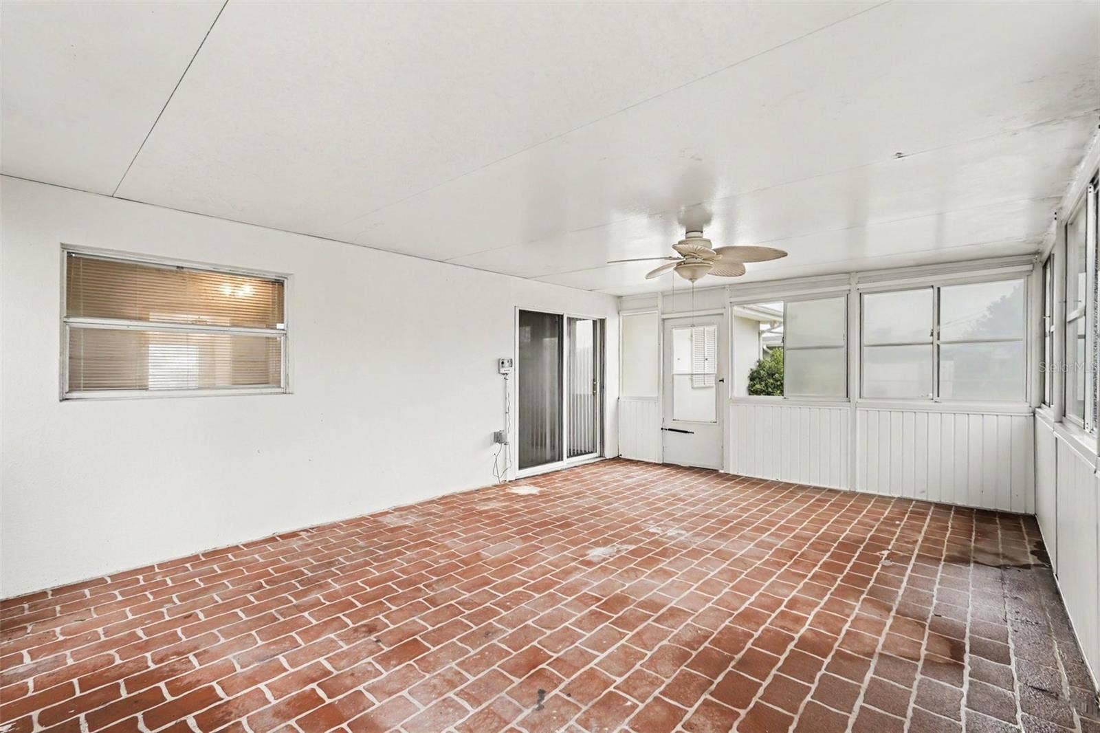 728 BIANCA DRIVE NE, Palm Bay, FL 32905 728 BIANCA DRIVE NE, Palm Bay, FL 32905