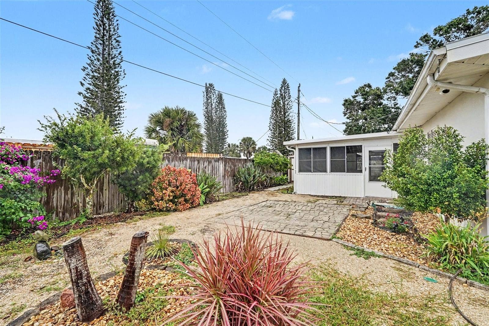 728 BIANCA DRIVE NE, Palm Bay, FL 32905 728 BIANCA DRIVE NE, Palm Bay, FL 32905