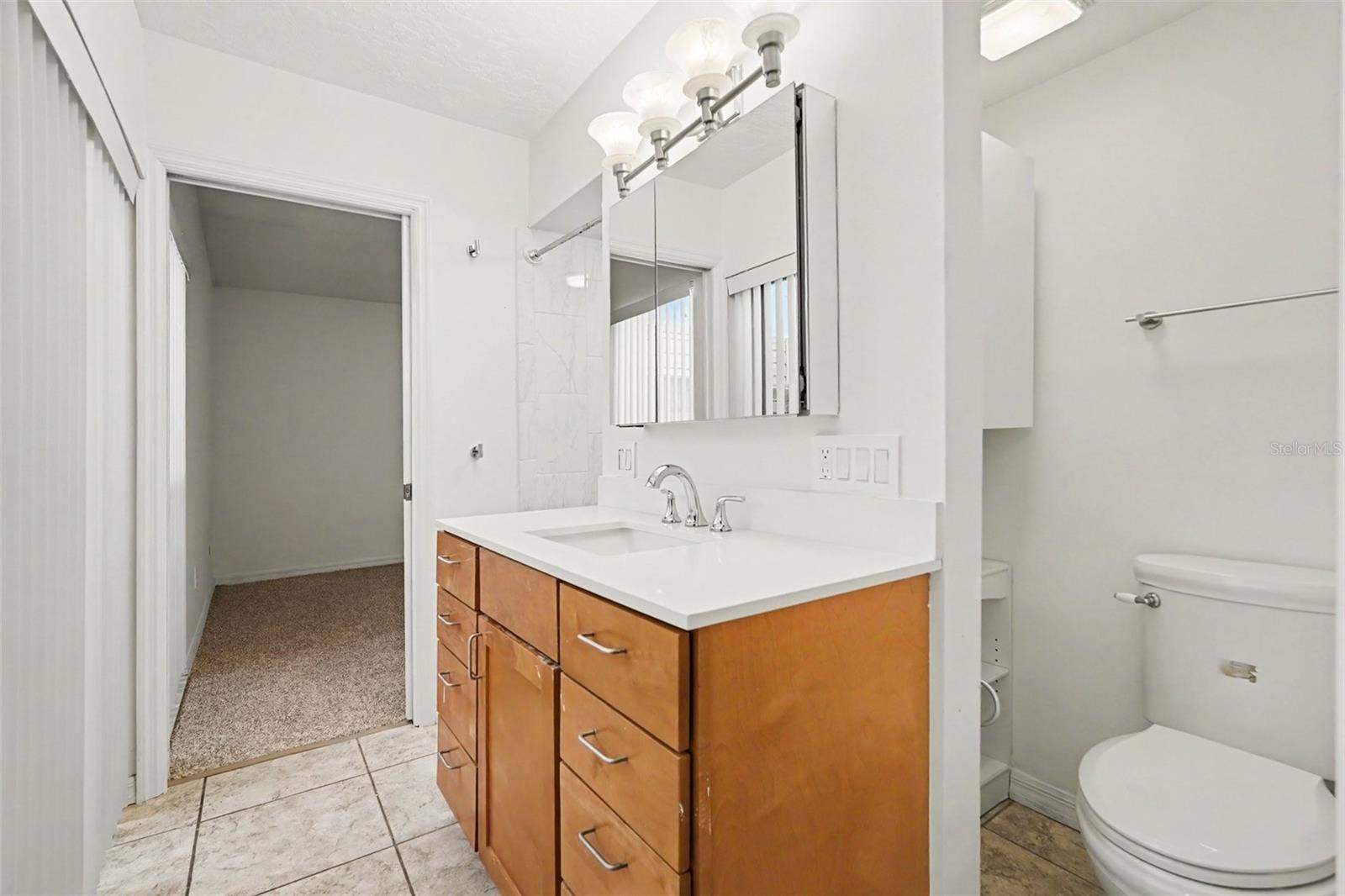 728 BIANCA DRIVE NE, Palm Bay, FL 32905 728 BIANCA DRIVE NE, Palm Bay, FL 32905