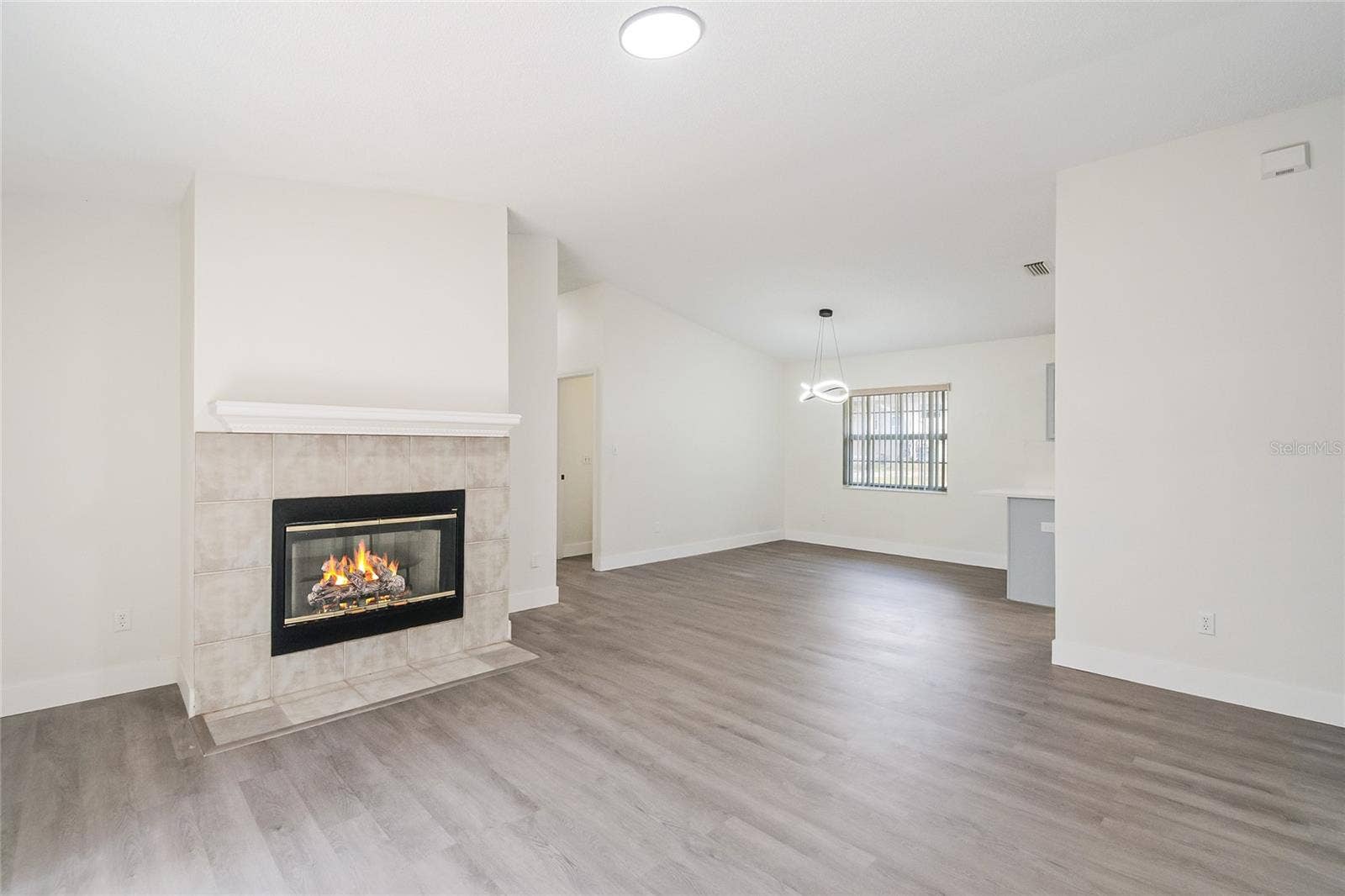 109 N FAULKNER AVENUE, Leesburg, FL 34748