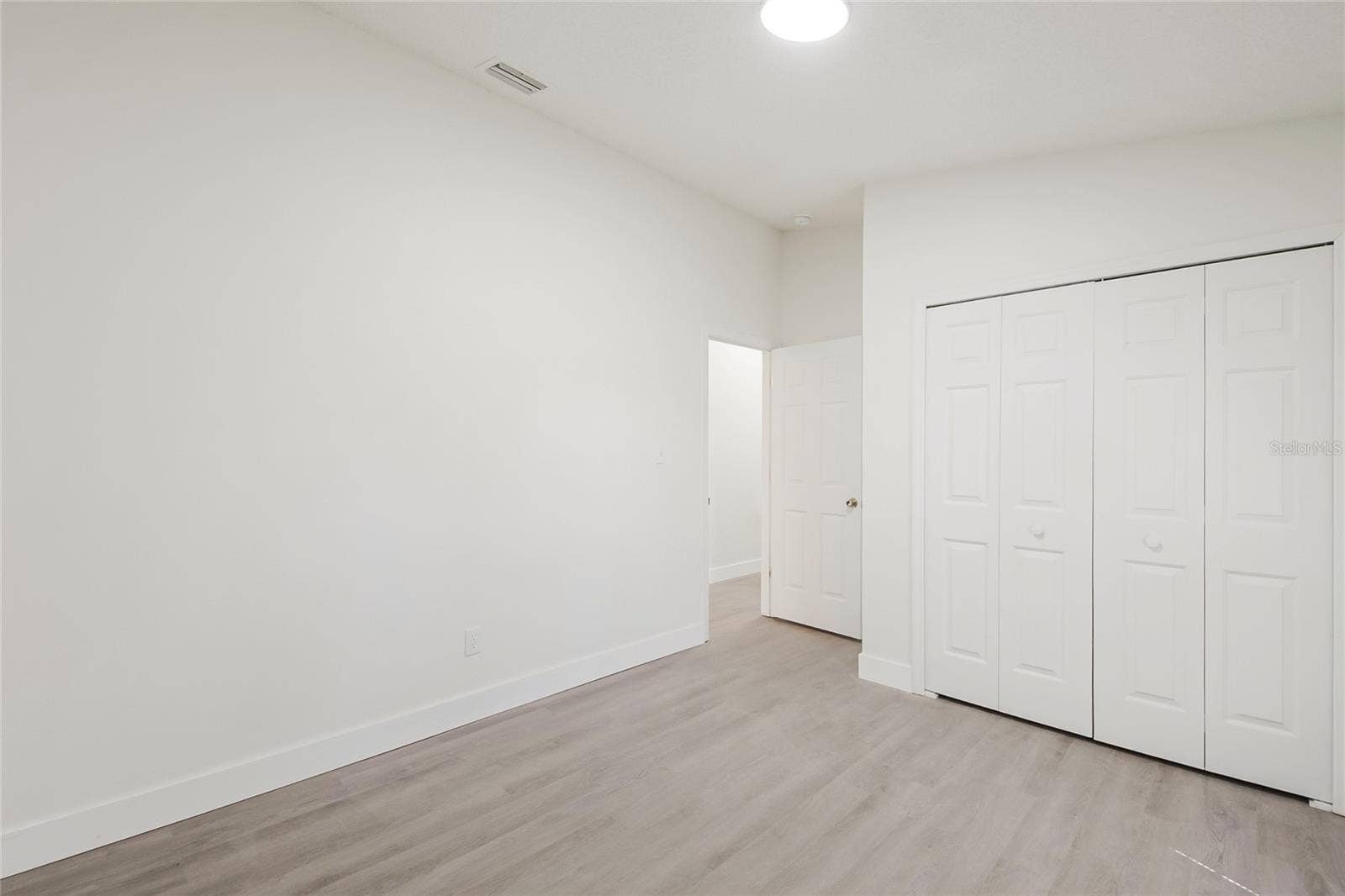 109 N FAULKNER AVENUE, Leesburg, FL 34748
