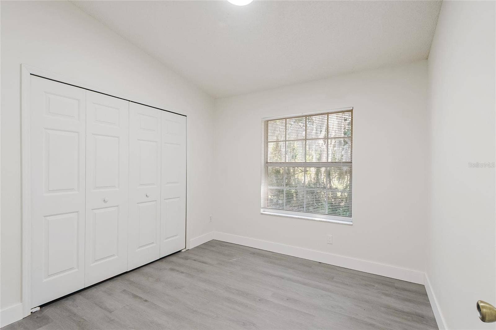 109 N FAULKNER AVENUE, Leesburg, FL 34748
