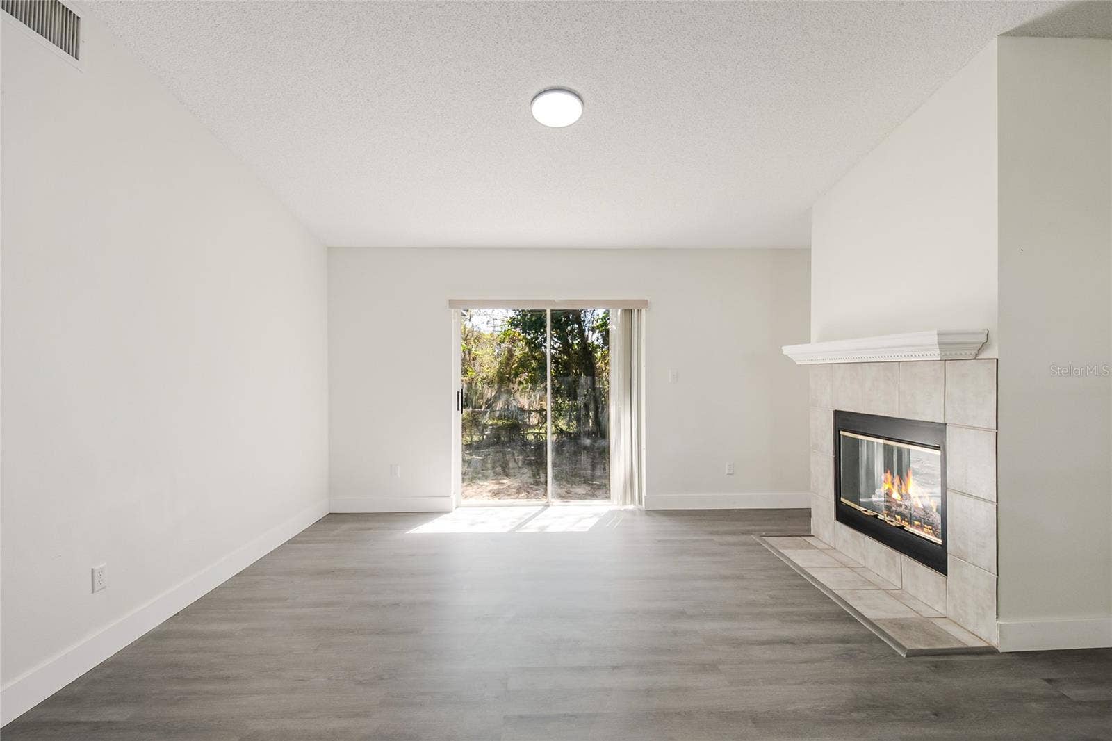 109 N FAULKNER AVENUE, Leesburg, FL 34748